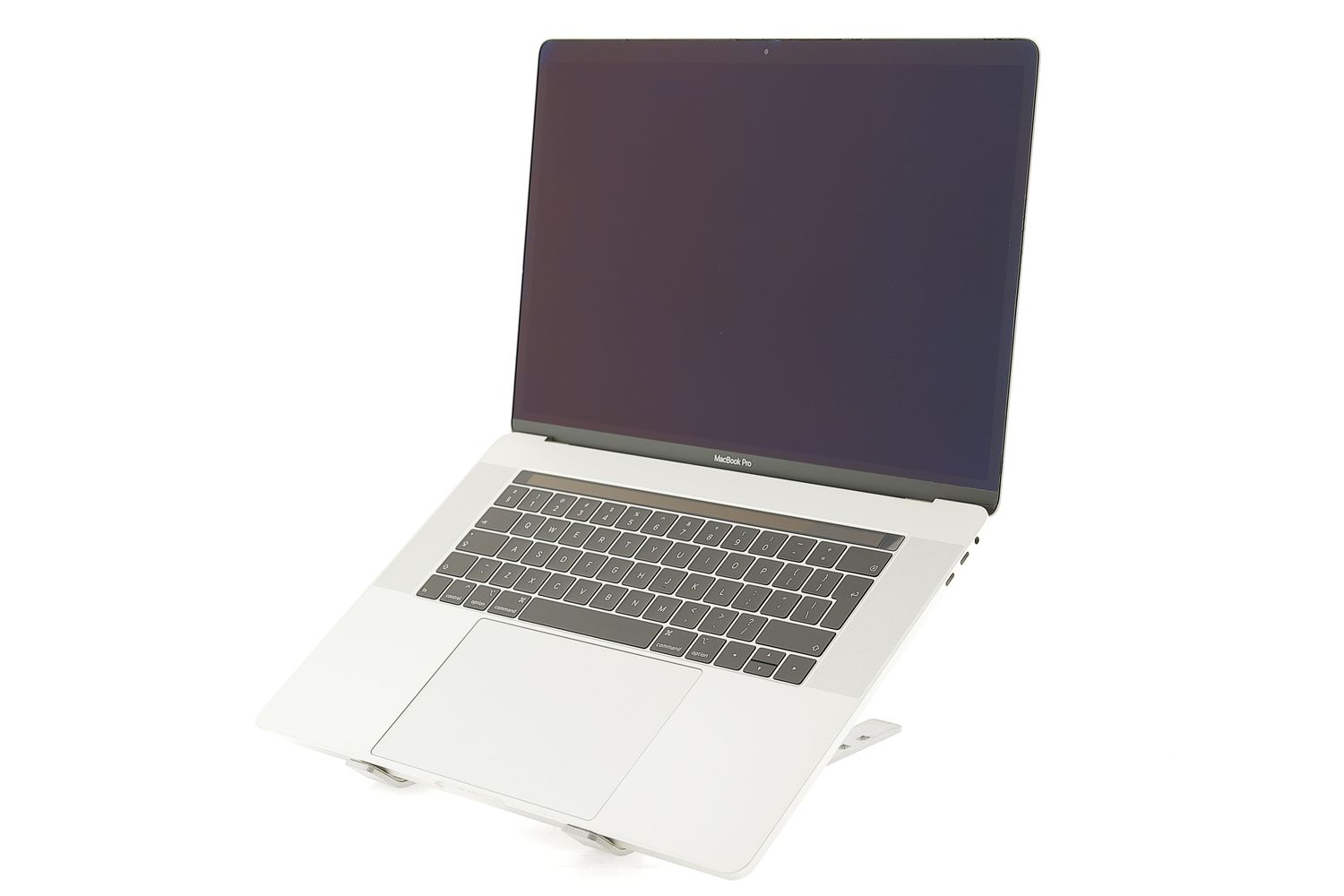 Apple MacBook Pro 15″ Touch Bar 2019, i7 2.6 GHz, 16 GB, AMD Radeon Pro 555X 256 GB Silver - Εξαιρετικό
