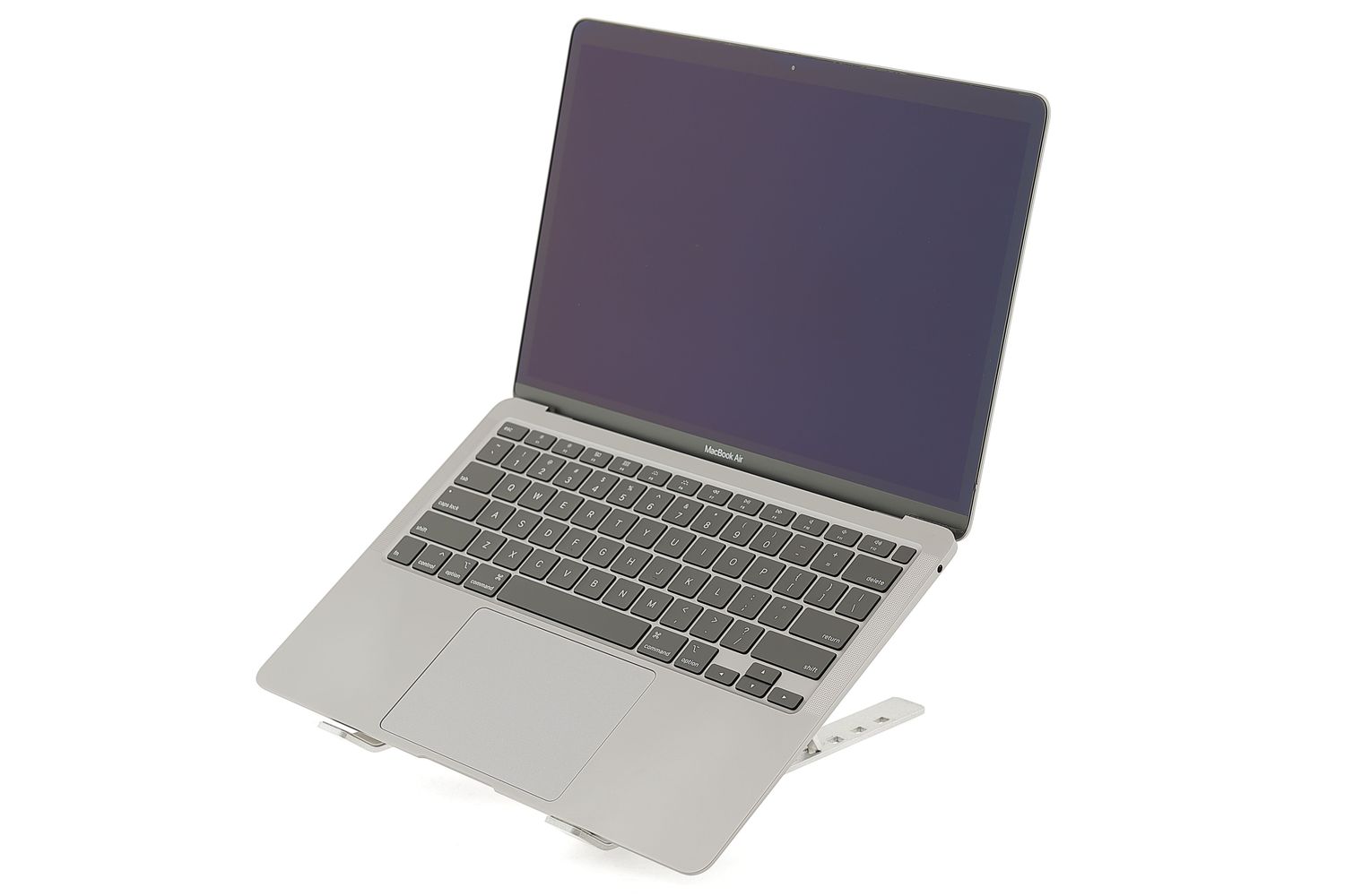 Apple MacBook Air 13″ 2020, i5 1.1 GHz, 8 GB, Intel Iris Plus 256 GB Space Gray - Excelent