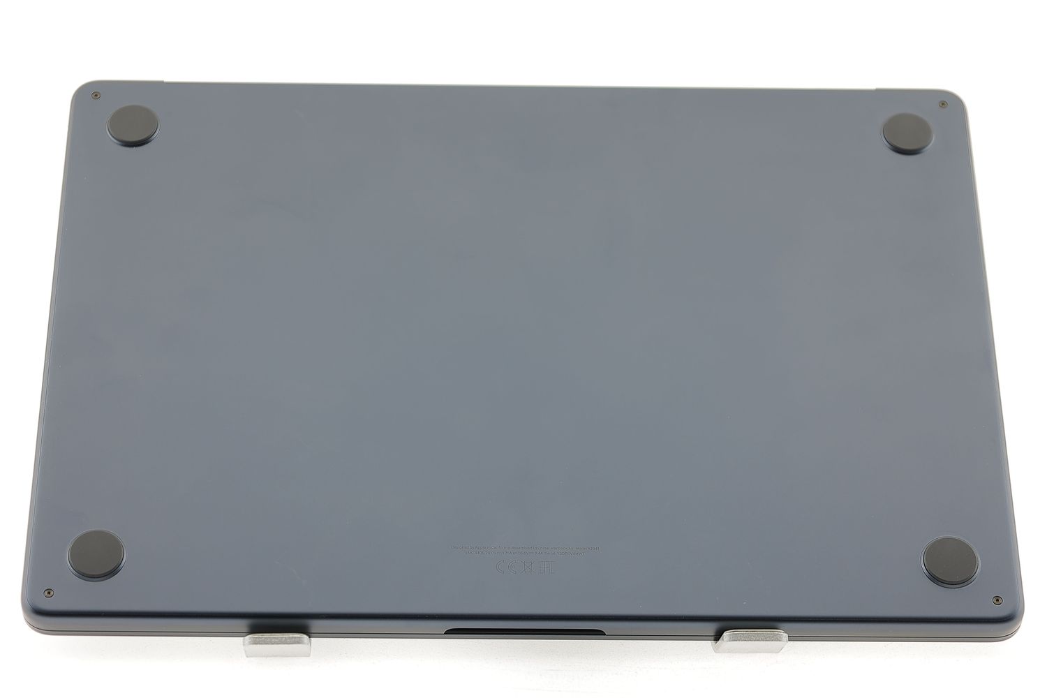Apple MacBook Air 15″ 2023, M2 8 Cores, 8 GB, 10 core GPU 256 GB Midnight - Ca nou