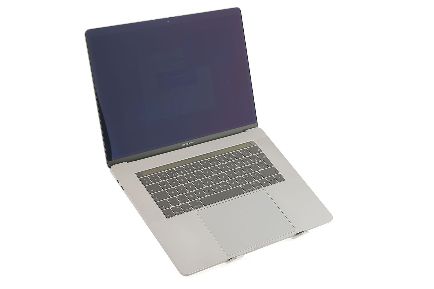 Apple MacBook Pro 15″ Touch Bar 2019, i7 2.6 GHz, 16 GB, AMD Radeon Pro 555X 256 GB Space Gray - Nagyon jó