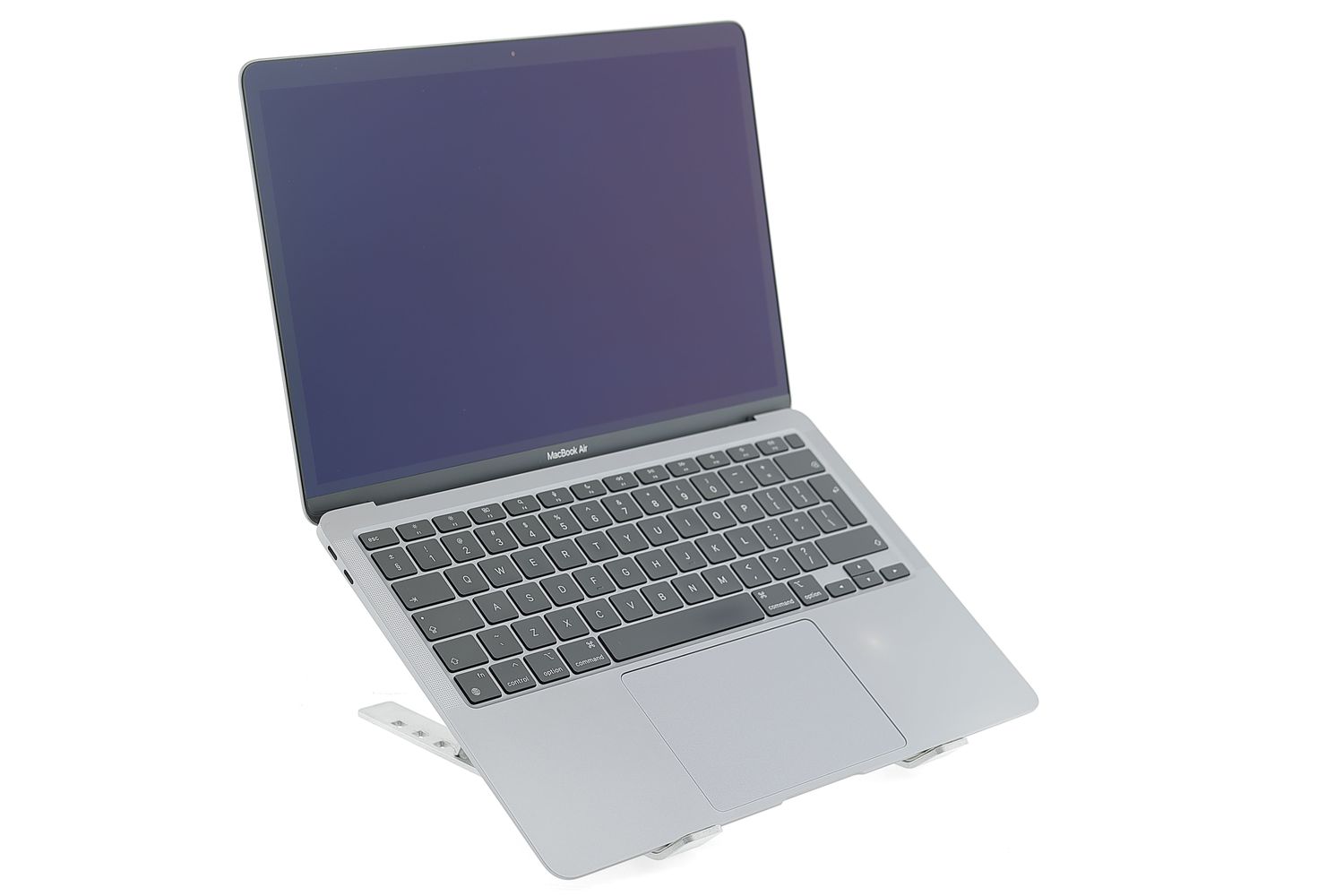 Apple MacBook Air 13″ 2020, M1 8 Cores, 8 GB, 8 core GPU 512 GB Space Gray - Отлично