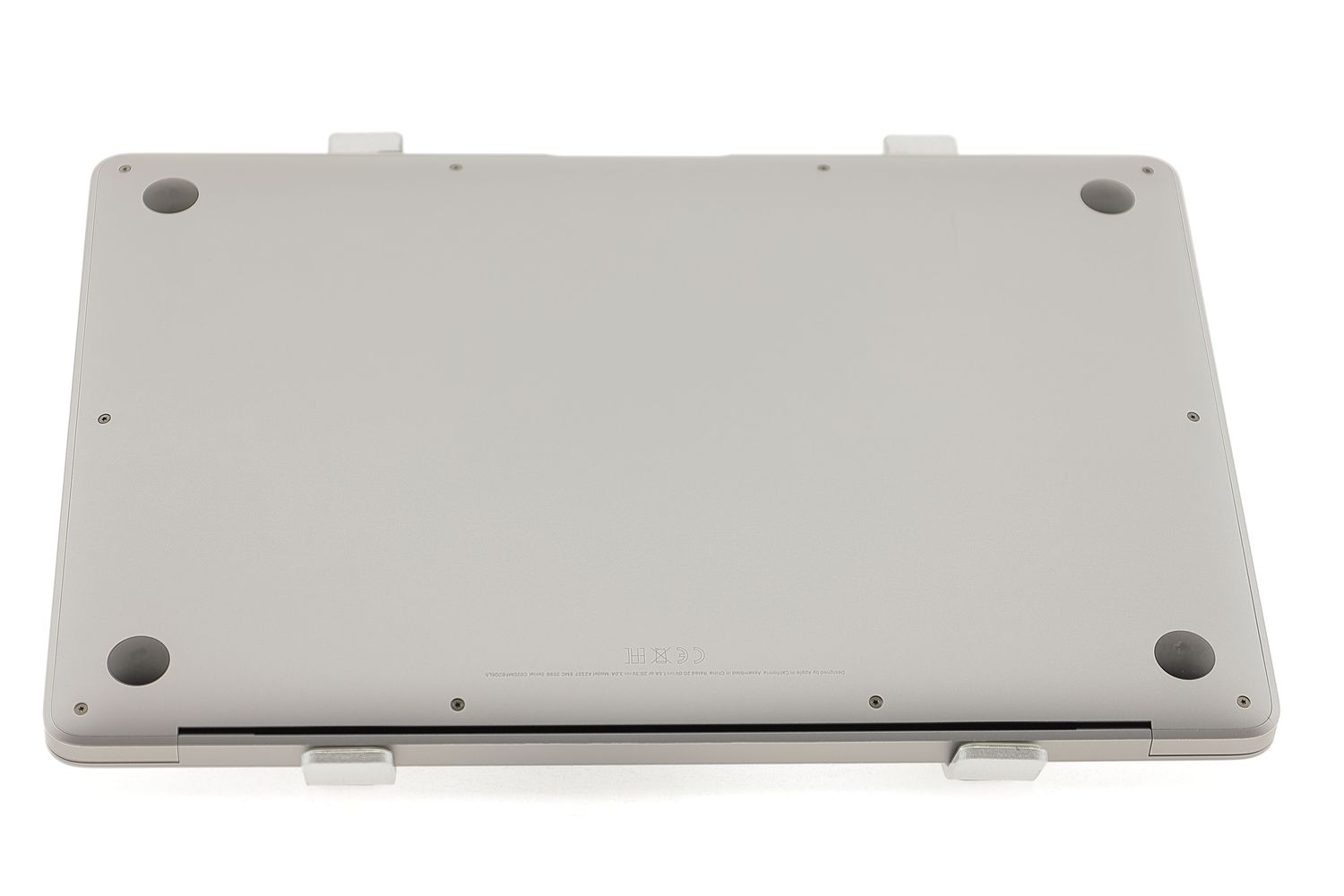 Apple MacBook Air 13″ 2020, M1 8 Cores, 8 GB, 8 core GPU 512 GB Space Gray - Отлично