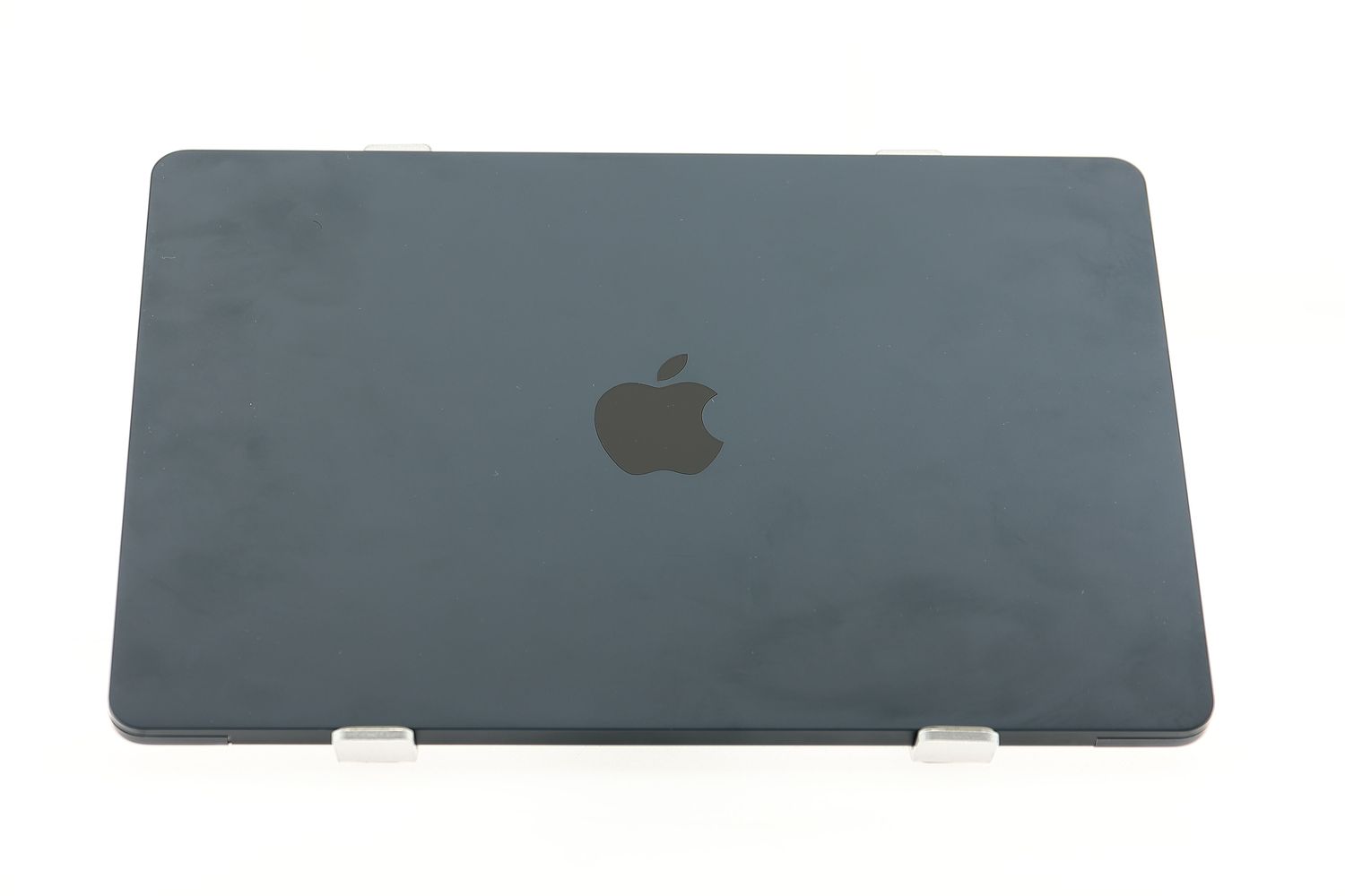 Apple MacBook Air 13″ 2022, M2 8 Cores, 8 GB, 10 core GPU 512 GB Midnight - Foarte bun