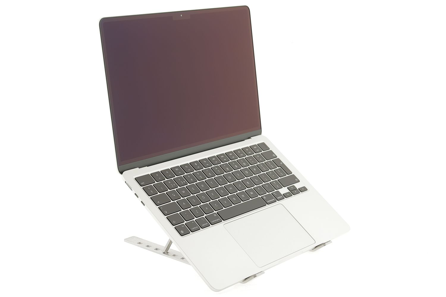 Apple MacBook Air 13″ 2024, M3 8 Cores, 8 GB, 8 core GPU 256 GB Silver - Újszerű