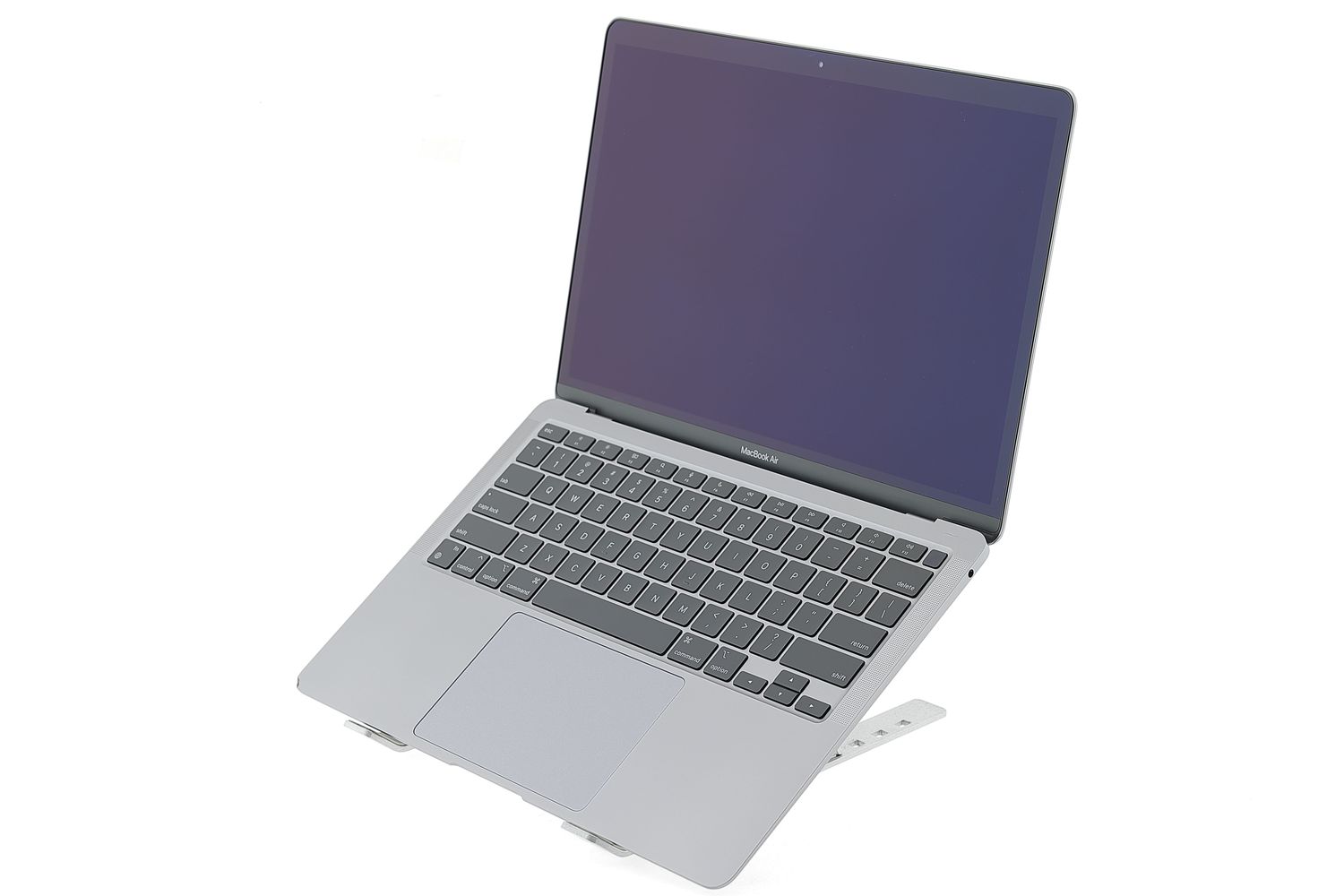 Apple MacBook Air 13″ 2020, M1 8 Cores, 8 GB, 8 core GPU 512 GB Space Gray - Nagyon jó