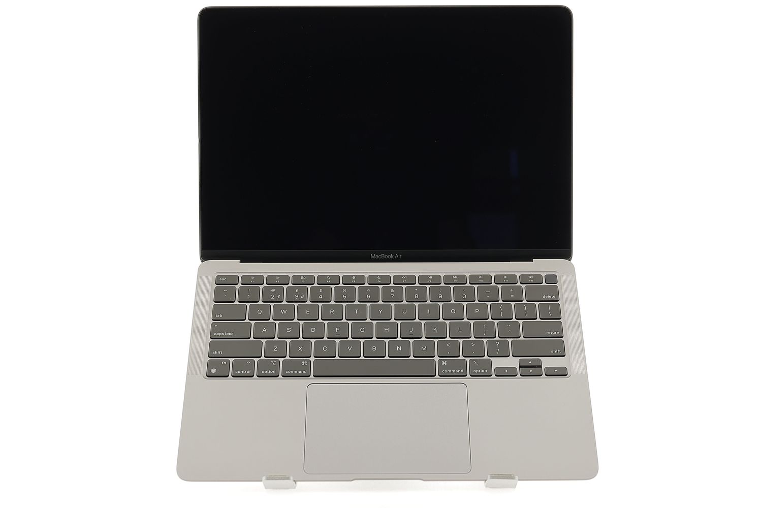 Apple MacBook Air 13″ 2020, M1 8 Cores, 8 GB, 7 core GPU 256 GB Space Gray - Foarte bun