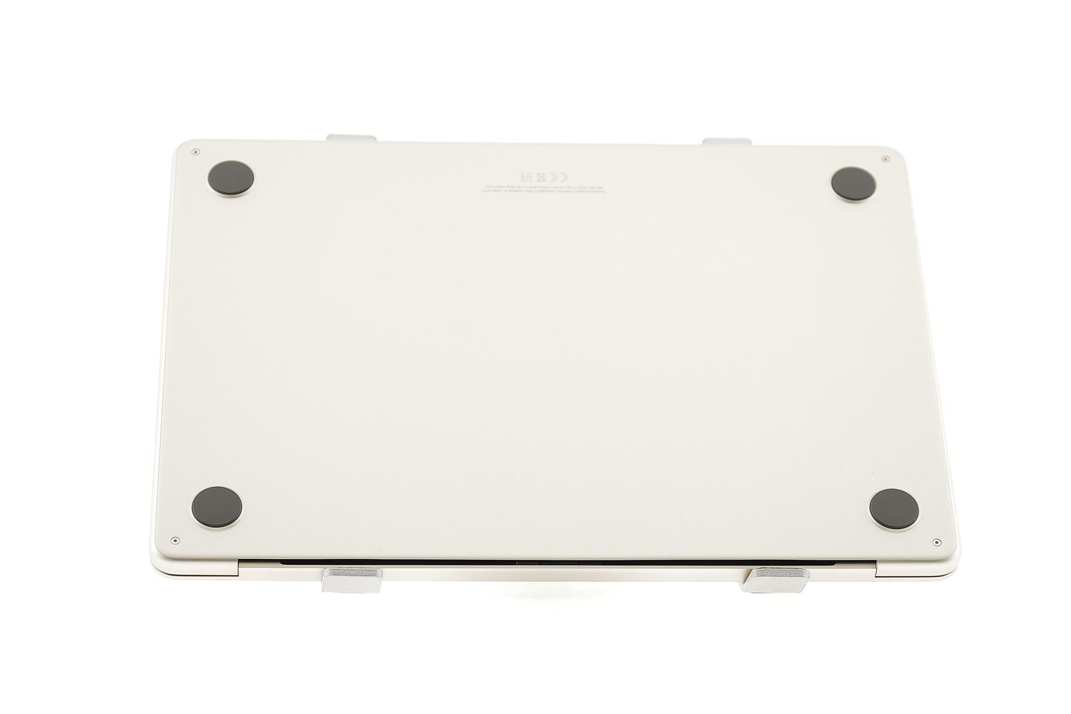 Apple MacBook Air 13″ 2024, M3 8 Cores, 8 GB, 8 core GPU 256 GB Starlight - Újszerű
