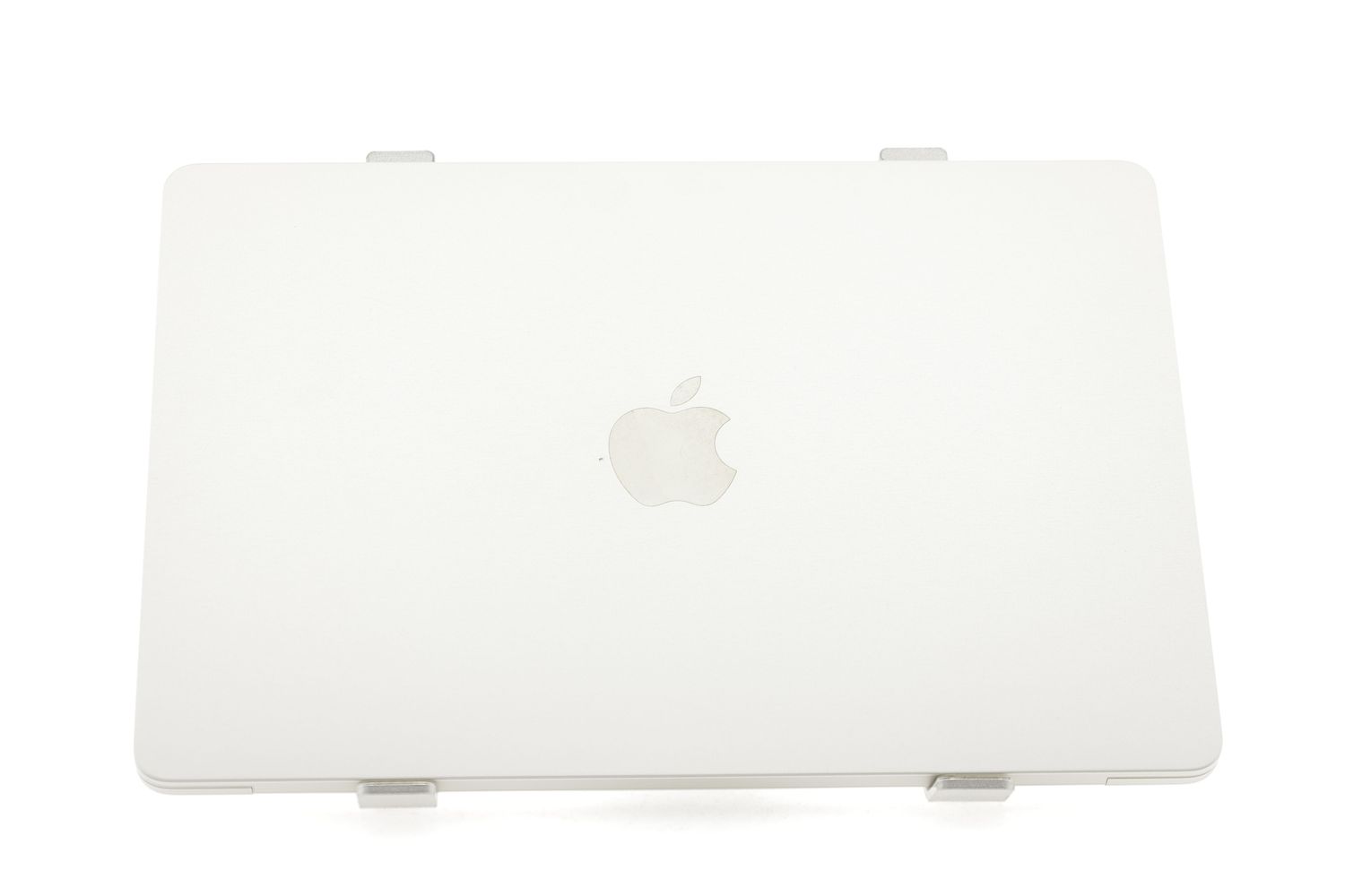 Apple MacBook Air 13″ 2022, M2 8 Cores, 8 GB, 8 core GPU 256 GB Silver - Ca nou