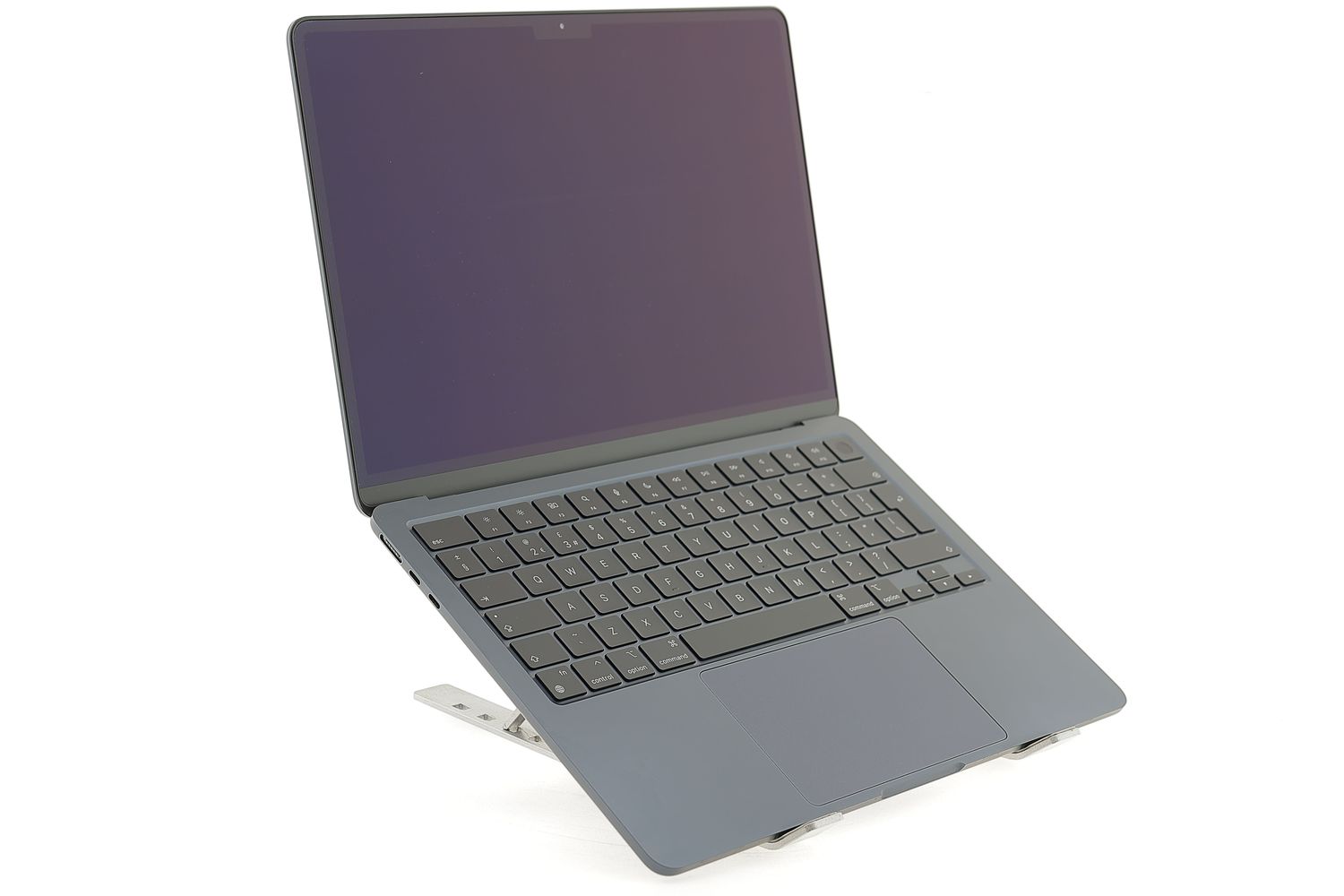 Apple MacBook Air 13″ 2022, M2 8 Cores, 8 GB, 8 core GPU 256 GB Midnight