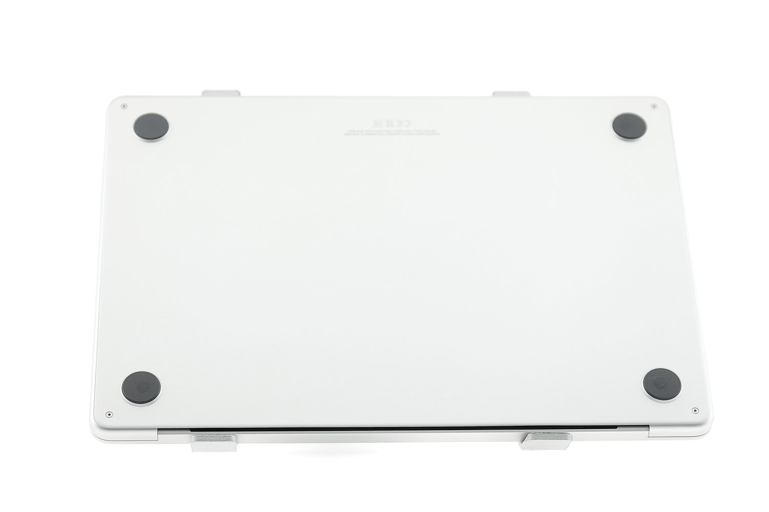 Apple MacBook Air 13″ 2022, M2 8 Cores, 24 GB, 10 core GPU 1 TB Silver - Като нов
