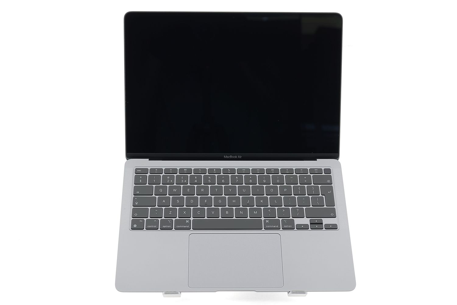 Apple MacBook Air 13″ 2020, M1 8 Cores, 16 GB, 8 core GPU 512 GB Space Gray