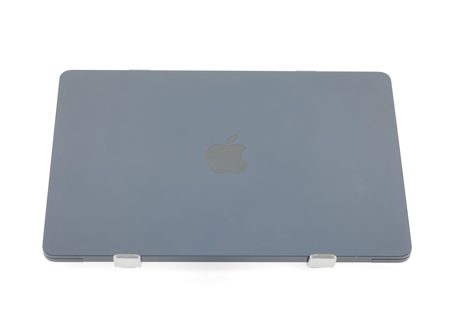 Apple MacBook Air 13″ 2022, M2 8 Cores, 8 GB, 10 core GPU 512 GB Midnight - Jó