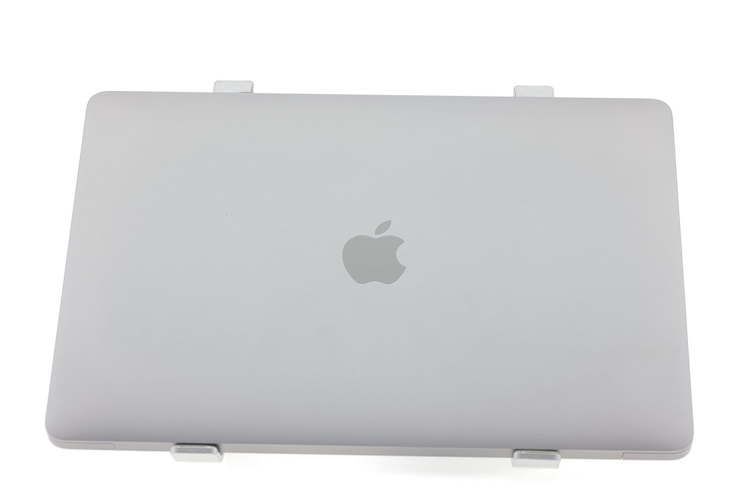 Apple MacBook Air 13″ 2020, M1 8 Cores, 8 GB, 7 core GPU, Space