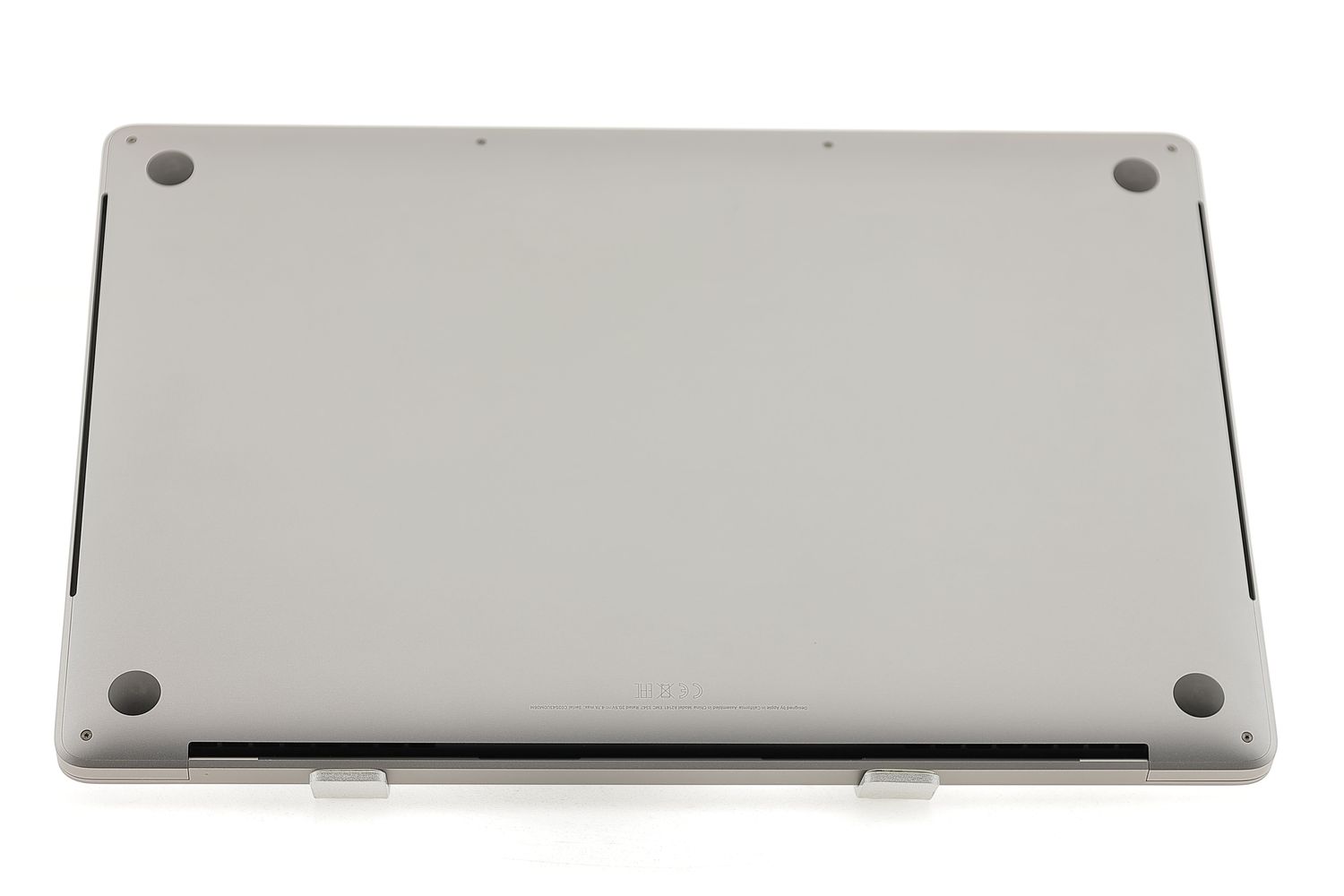 Apple MacBook Pro 16″ Touch Bar 2019, i7 2.6 GHz, 16 GB, AMD Radeon Pro 5300M 512 GB Space Gray - Като нов