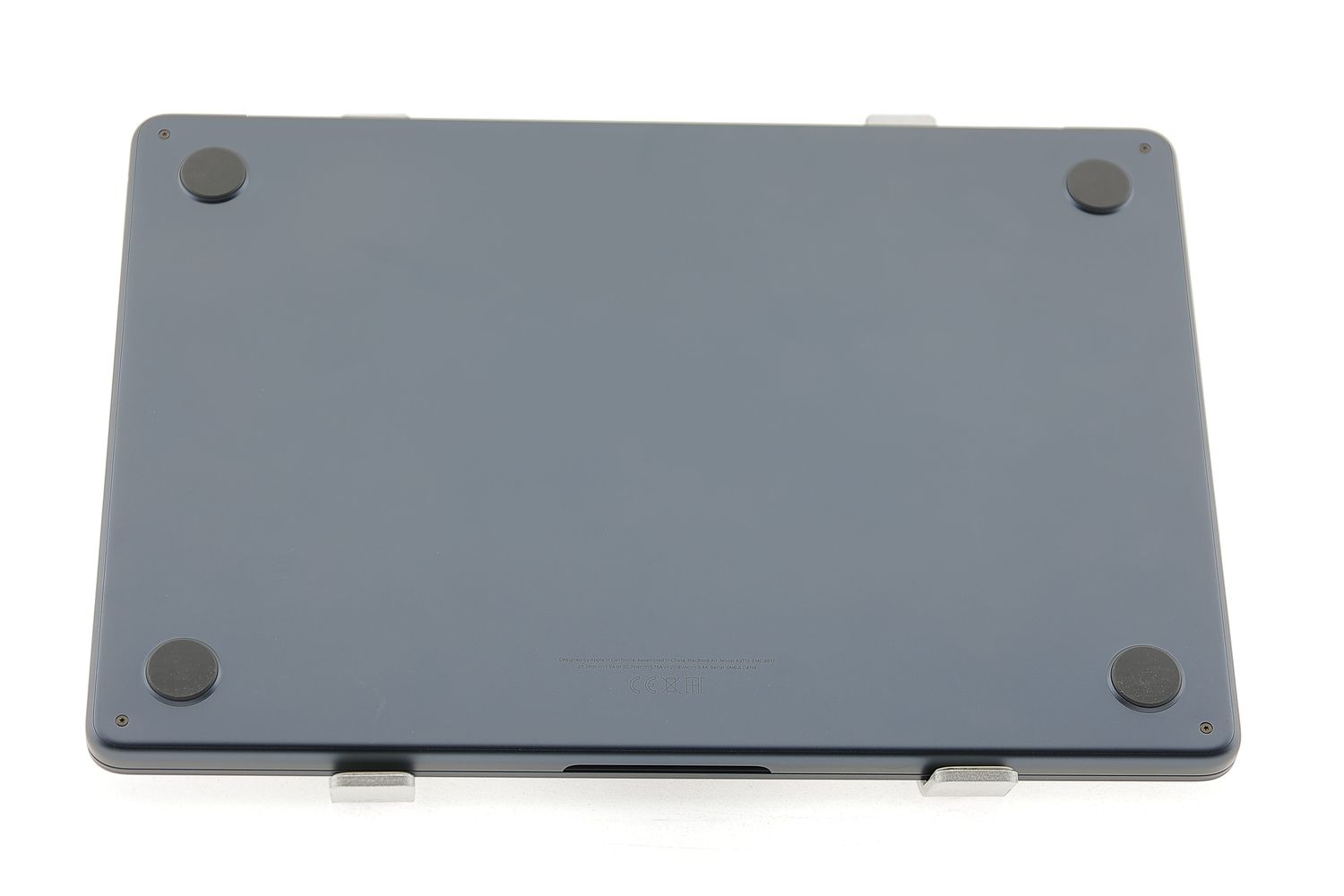 Apple MacBook Air 13″ 2024, M3 8 Cores, 8 GB, 8 core GPU 256 GB Midnight - Újszerű