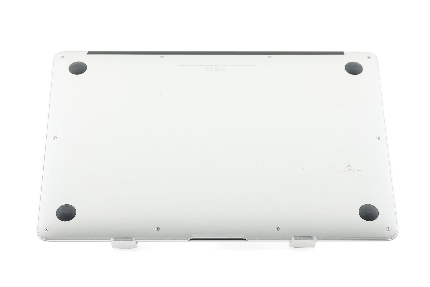 Apple MacBook Air 13″ 2017, i5 1.8 GHz, 8 GB, HD Graphics 6000 128 GB Silver - Много добро