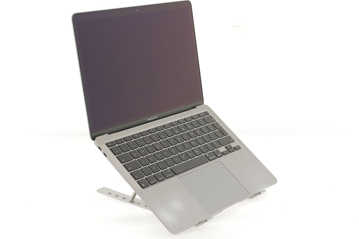 Apple MacBook Air 13″ 2020, M1 8 Cores, 8 GB, 8 core GPU 512 GB Space Gray - Kiváló