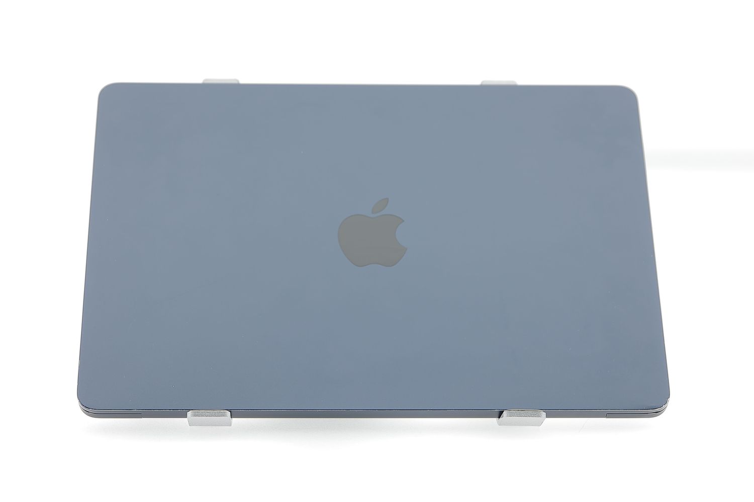 Apple MacBook Air 13″ 2022, M2 8 Cores, 8 GB, 10 core GPU 512 GB Midnight - Καλό