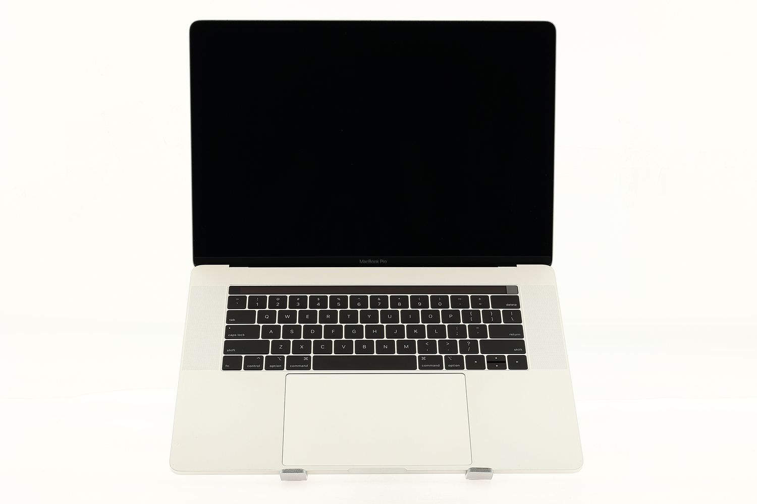 Apple MacBook Pro 15″ Touch Bar 2018, i9 2.9 GHz, 32 GB, AMD Radeon Pro 555X 512 GB Silver - Foarte bun