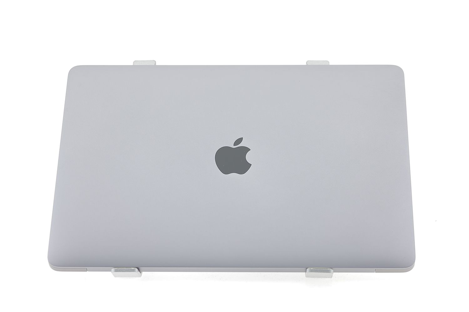 Apple MacBook Pro 13″ 2020, M1 8 Cores, 8 GB, 8 core GPU 256 GB Space Gray