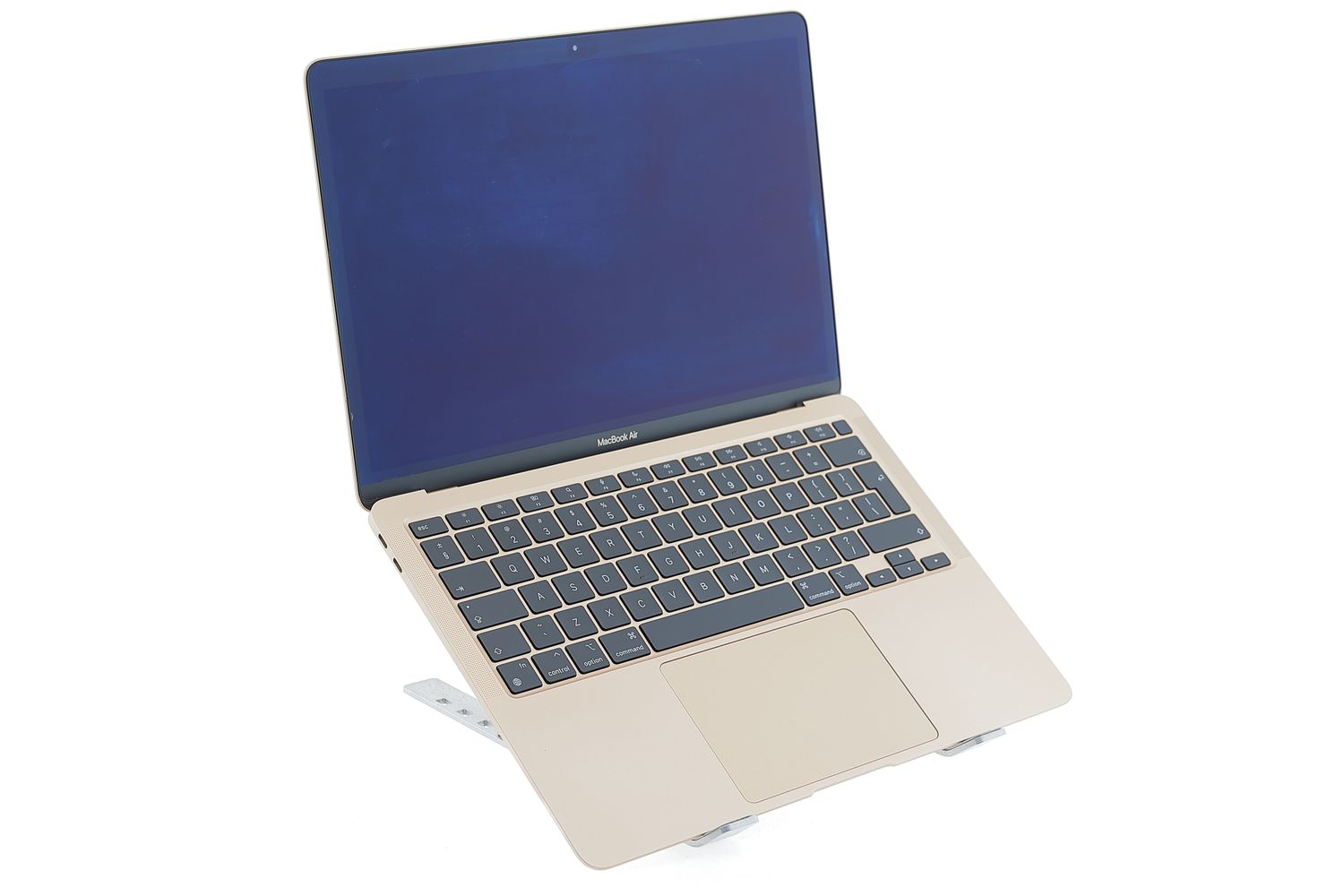 Apple MacBook Air 13″ 2020, M1 8 Cores, 8 GB, 8 core GPU 512 GB Gold - Nagyon jó