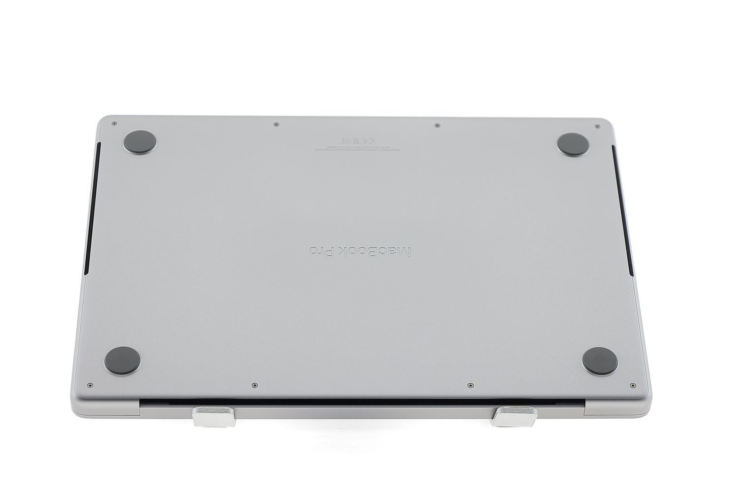 Apple MacBook Pro 14″ 2023, M2 Pro 10 Cores, 16 GB, 16 core GPU 512 GB Space Gray - Като нов