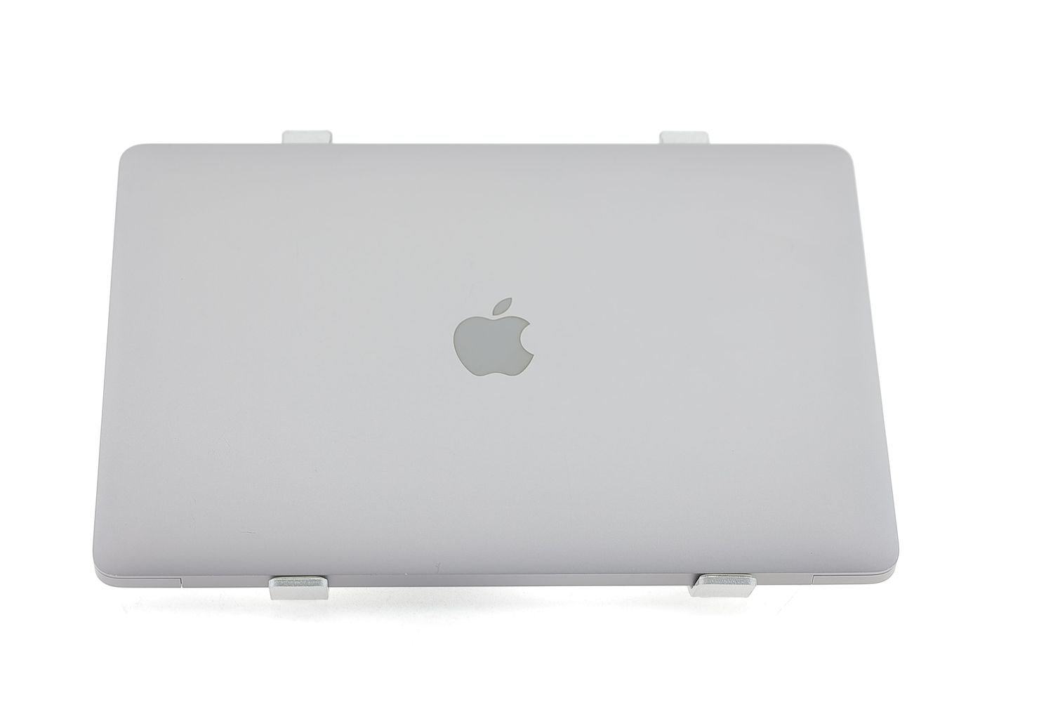 Apple MacBook Air 13″ 2020, i3 1.1 GHz, 16 GB, Intel Iris Plus 512 GB Space Gray - Excelent