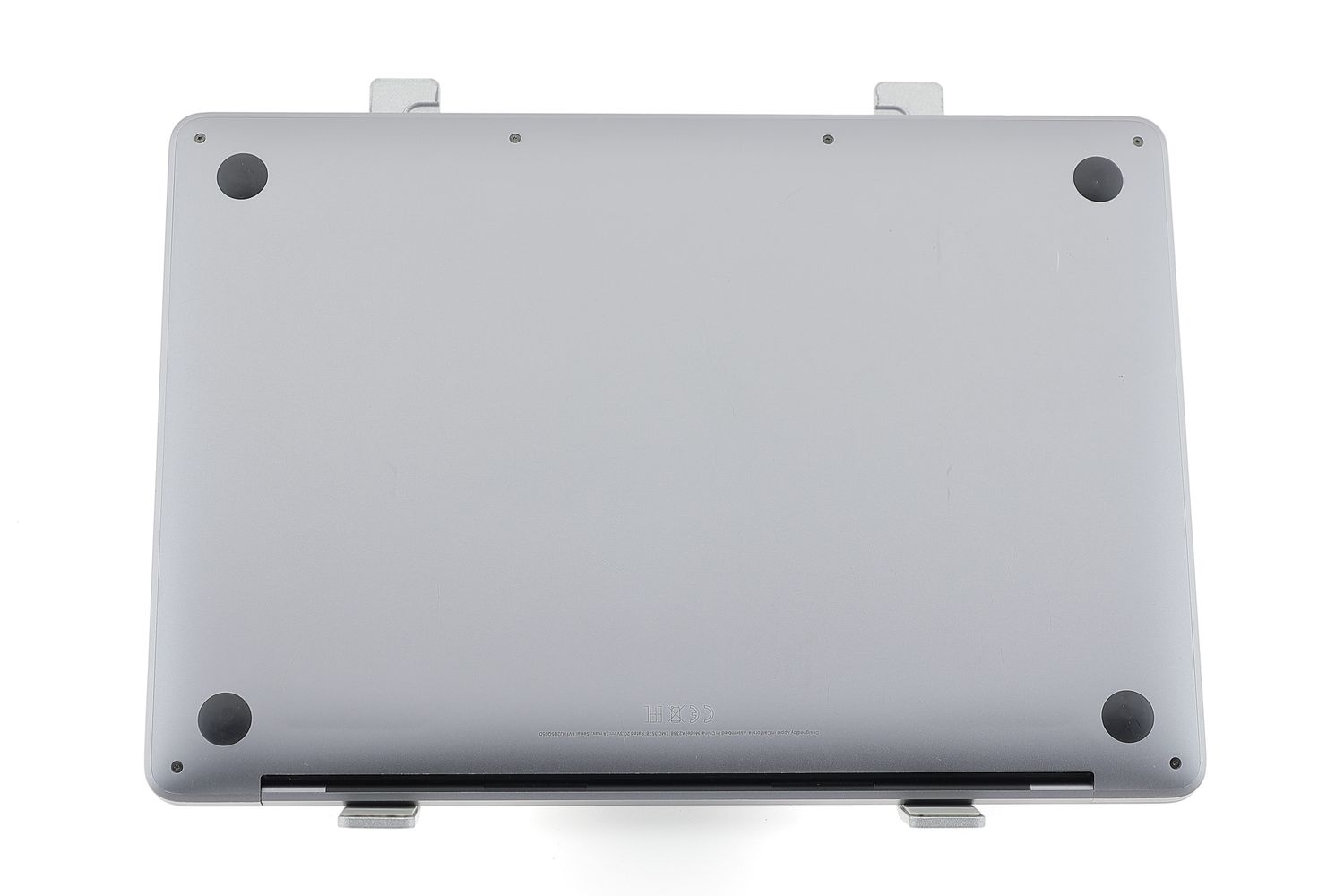 Apple MacBook Pro 13″ 2020, M1 8 Cores, 8 GB, 8 core GPU 256 GB Space Gray