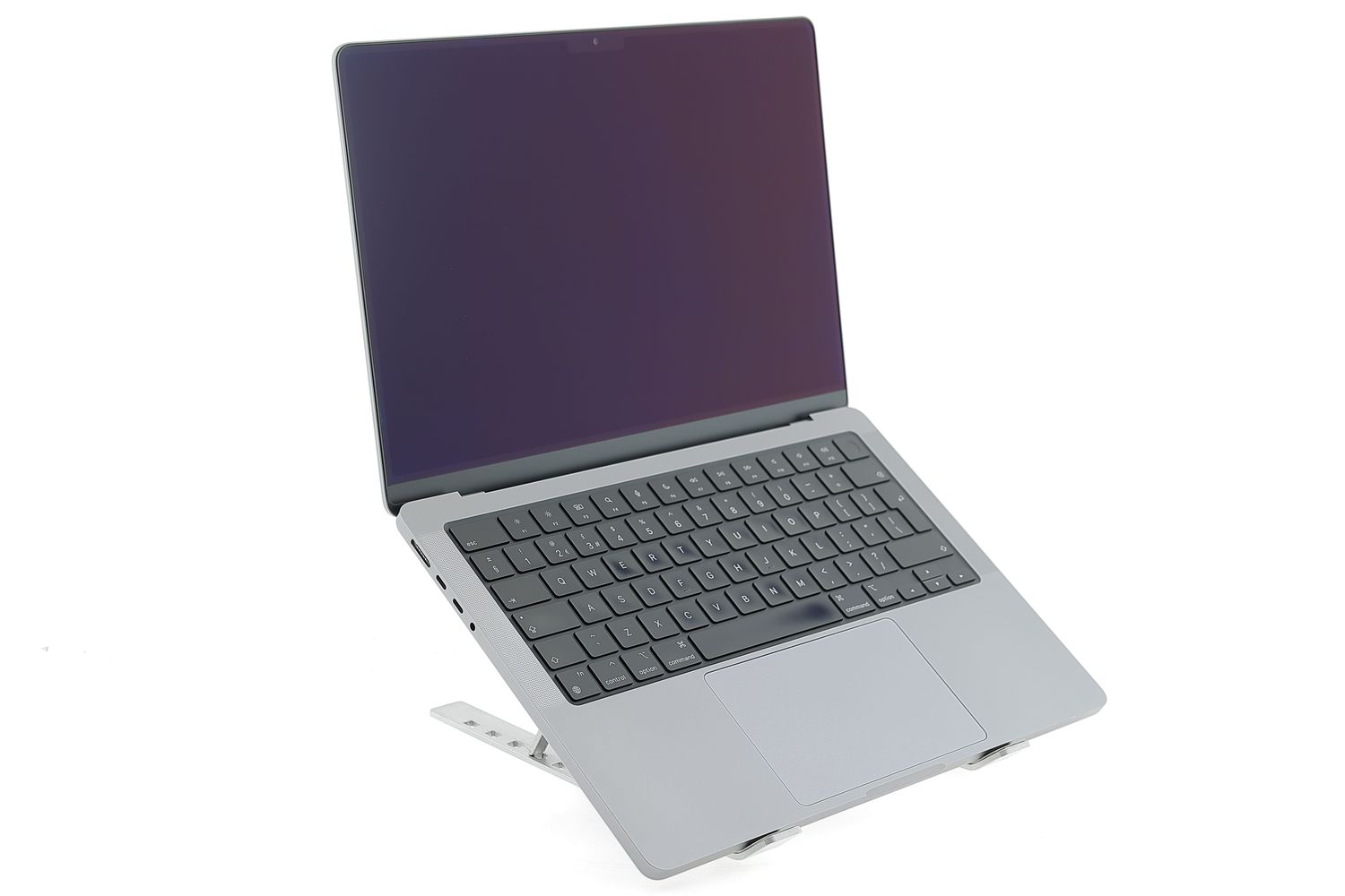Apple MacBook Pro 14″ 2023, M3 8 Cores, 8 GB, 10 core GPU 1 TB Space Gray - Kiváló