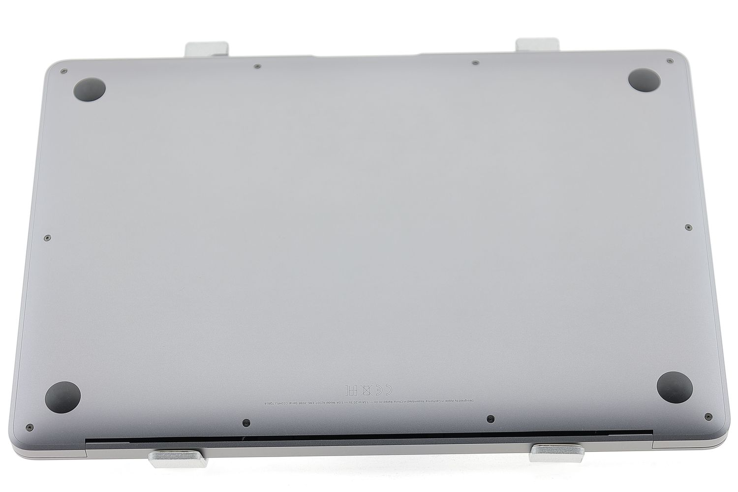 Apple MacBook Air 13″ 2020, M1 8 Cores, 8 GB, 7 core GPU 256 GB Space Gray - Excelent