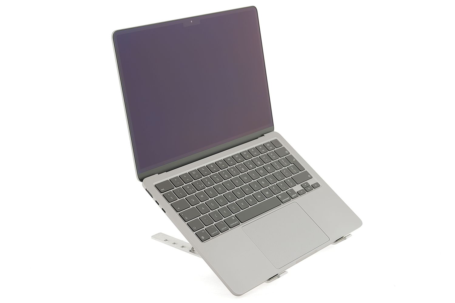 Apple MacBook Air 13″ 2022, M2 8 Cores, 8 GB, 8 core GPU 256 GB Space Gray - Като нов