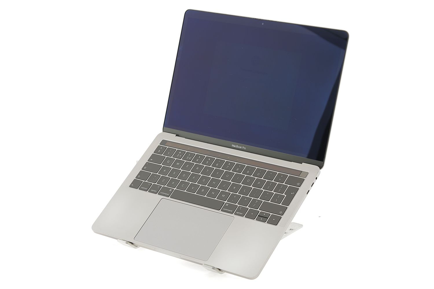 Apple MacBook Pro 13″ Touch Bar 2018, i5 2.3 GHz, 16 GB, Intel Iris Plus Graphics 655 256 GB Space Gray - Отлично