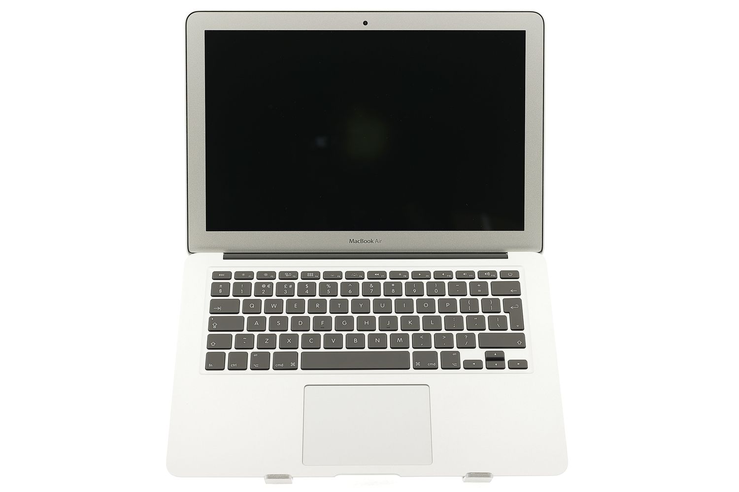 Apple MacBook Air 13″ 2017, i5 1.8 GHz, 8 GB, HD Graphics 6000 128 GB Silver - Много добро