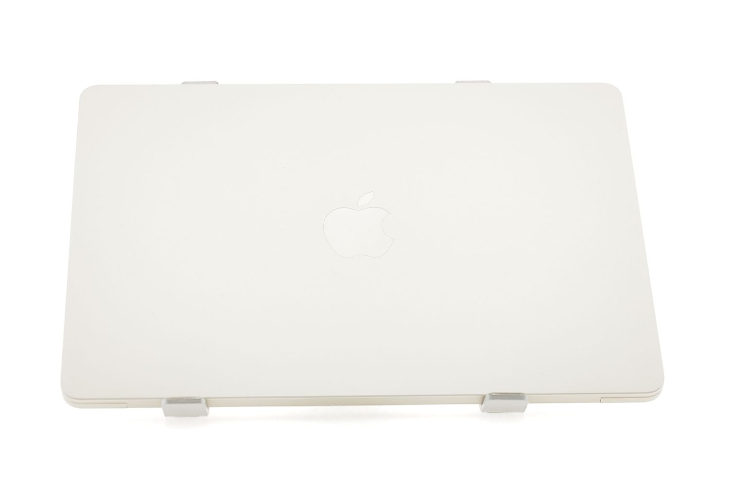 Apple MacBook Air 13″ 2022, M2 8 Cores, 8 GB, 8 core GPU 256 GB Starlight - Ca nou