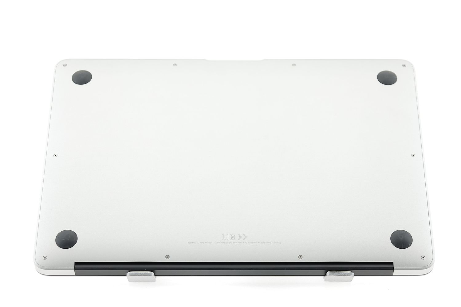 Apple MacBook Air 13″ 2017, i5 1.8 GHz, 8 GB, HD Graphics 6000 128 GB Silver - Като нов