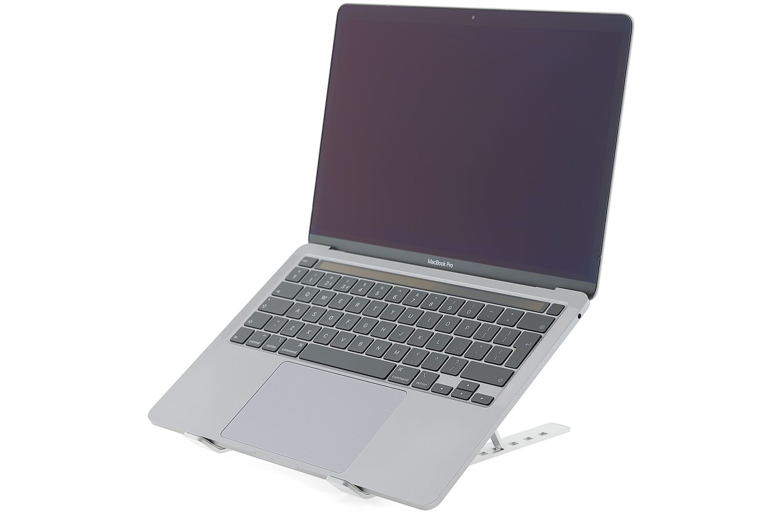 Apple MacBook Pro 13″ Touch Bar 2020, i5 1.4 GHz, 16 GB, Intel Iris Plus Graphics 645 256 GB Space Gray - Отлично