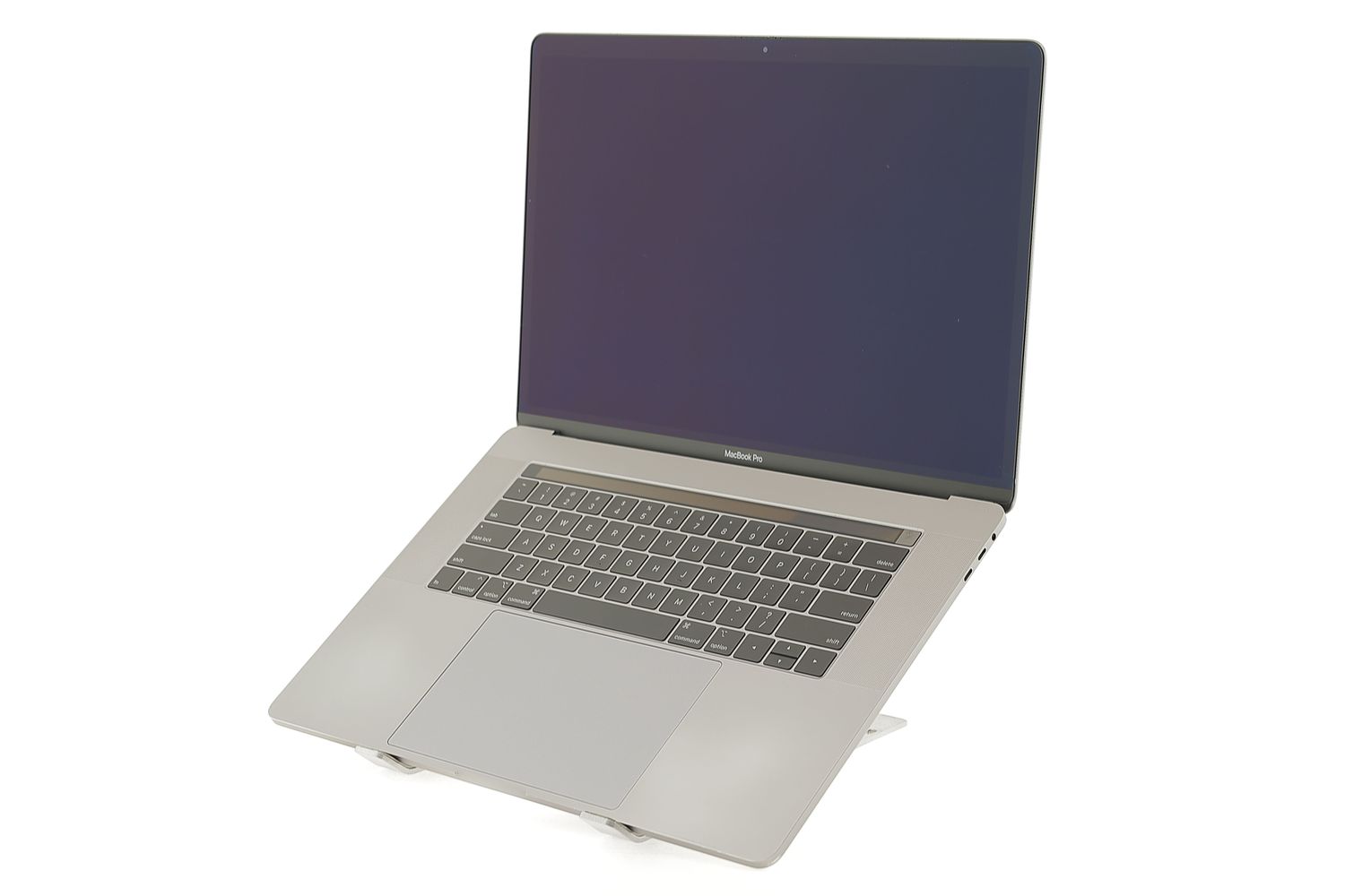 Apple MacBook Pro 15″ Touch Bar 2018, i7 2.2 GHz, 16 GB, AMD Radeon Pro 555X 256 GB Space Gray - Πολύ καλό