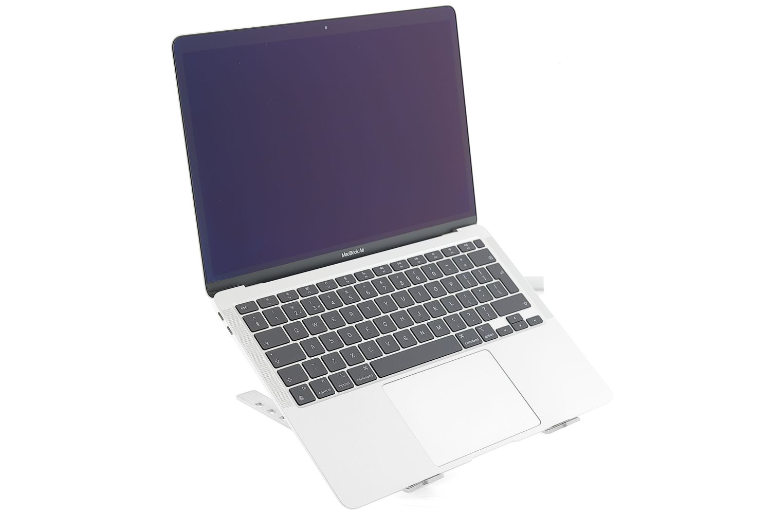 Apple MacBook Air 13″ 2020, M1 8 Cores, 8 GB, 7 core GPU 256 GB Silver