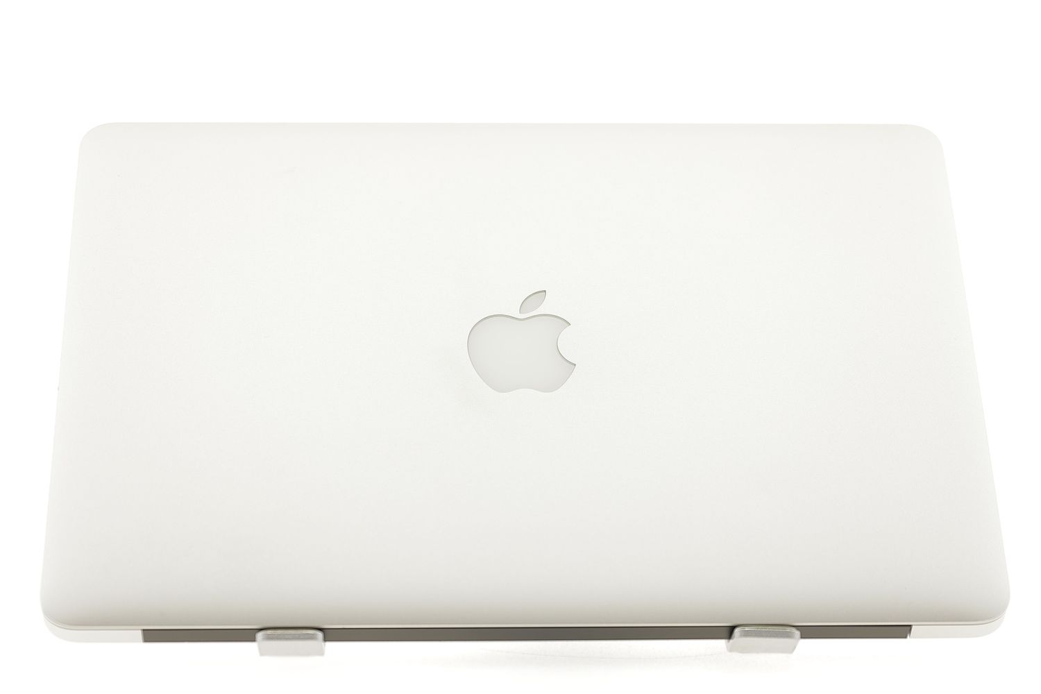 Apple MacBook Air 13″ 2017, i5 1.8 GHz, 8 GB, HD Graphics 6000 128 GB Silver - Много добро