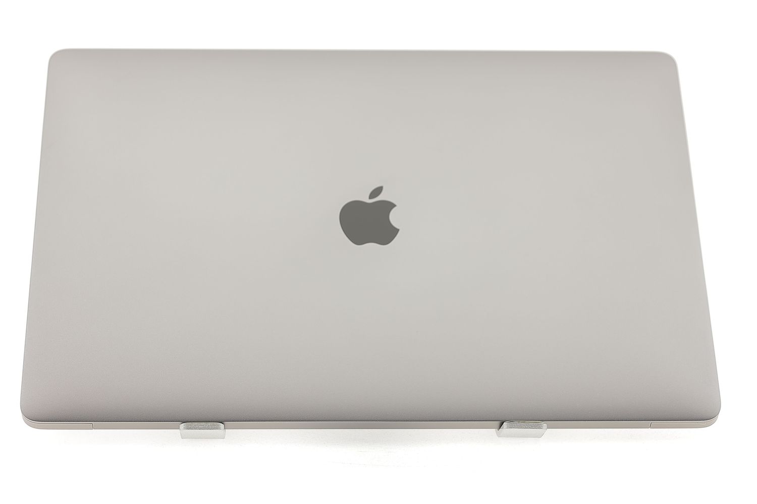 Apple MacBook Pro 15″ Touch Bar 2019, i9 2.4 GHz, 32 GB, AMD Radeon Pro 560x 512 GB Space Gray - Excelent