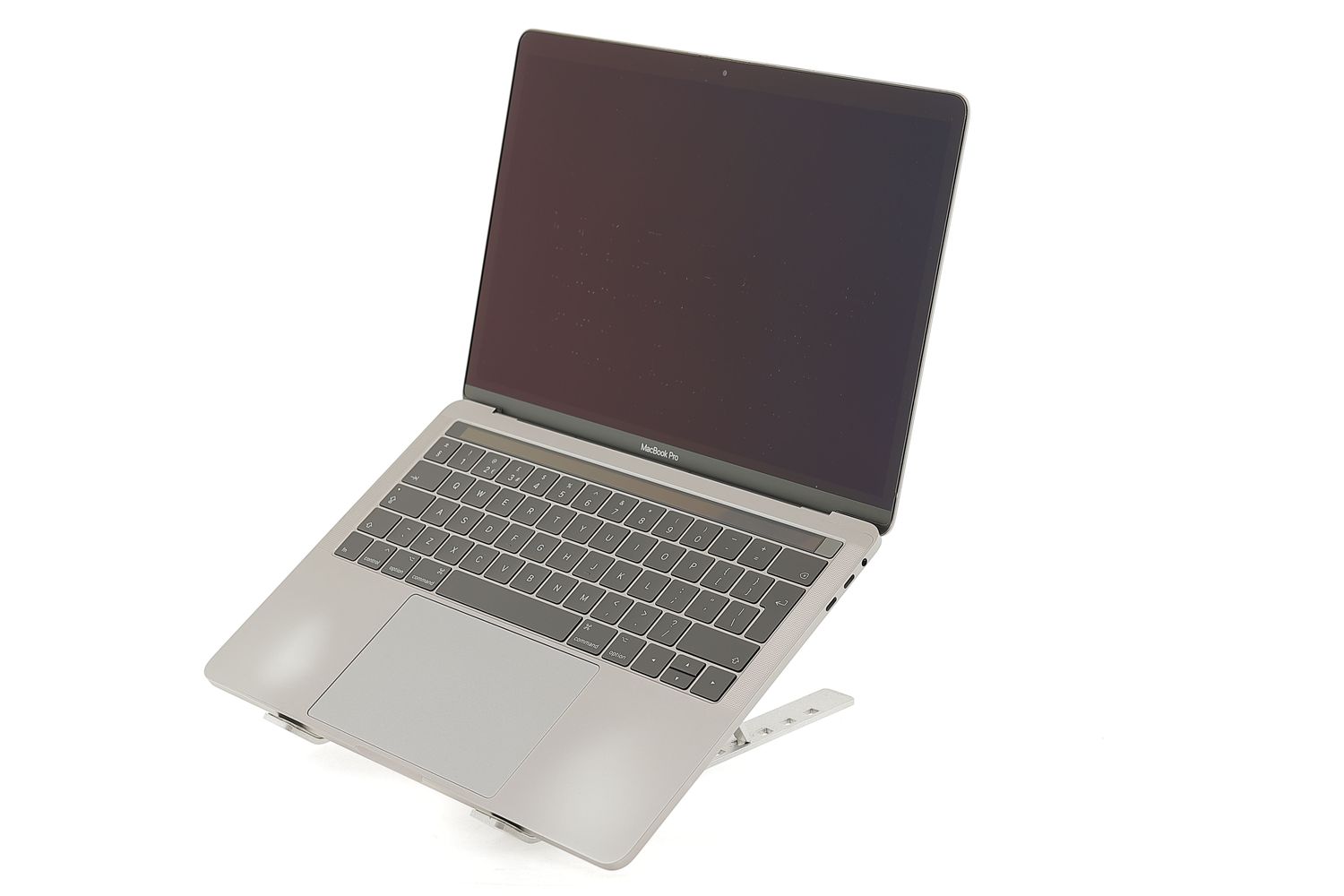 Apple MacBook Pro 13″ Touch Bar 2017, i7 3.5 GHz, 16 GB, Intel Iris Plus Graphics 650 256 GB Space Gray - Много добро