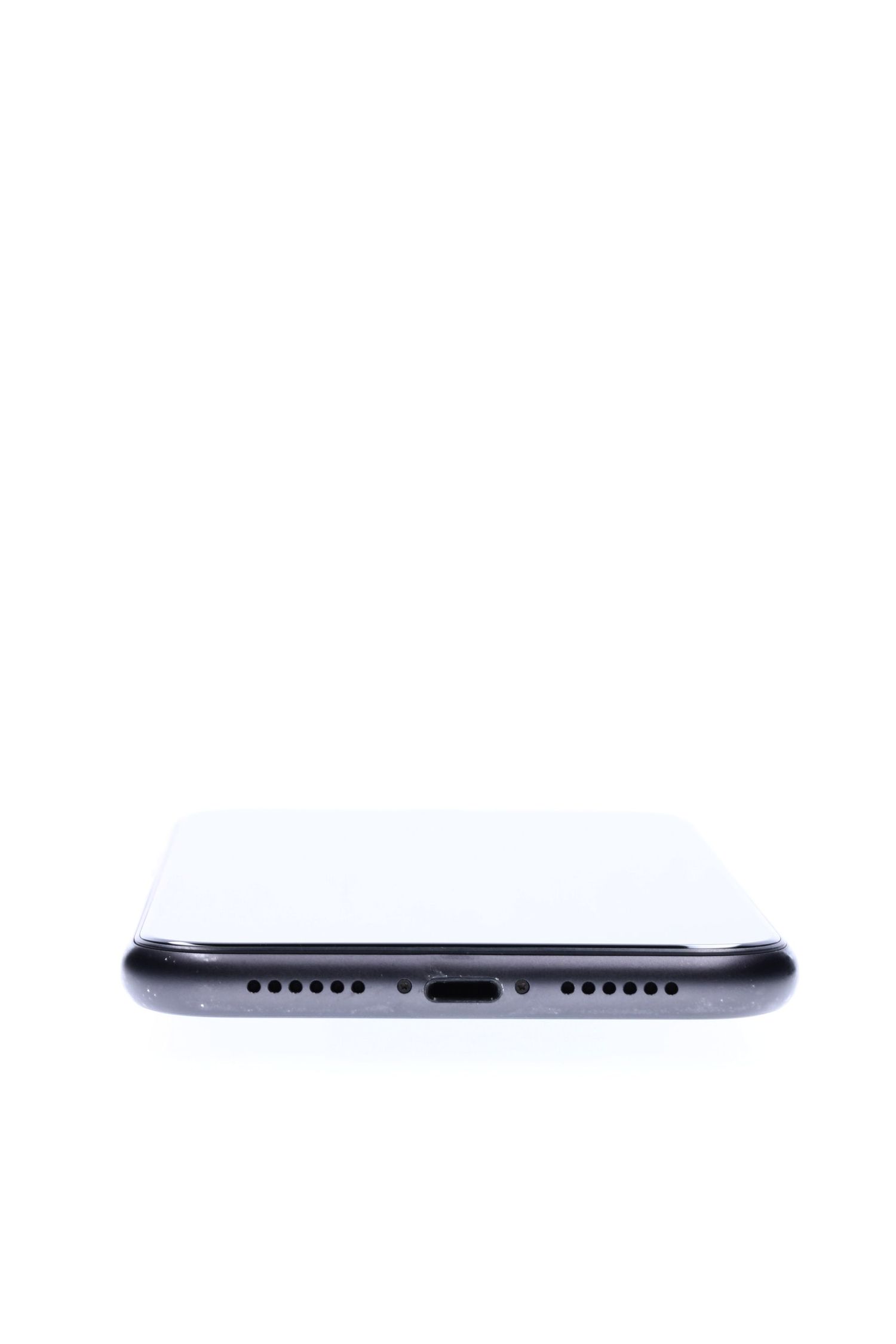 Apple iPhone 11 64 GB Black - Много добро