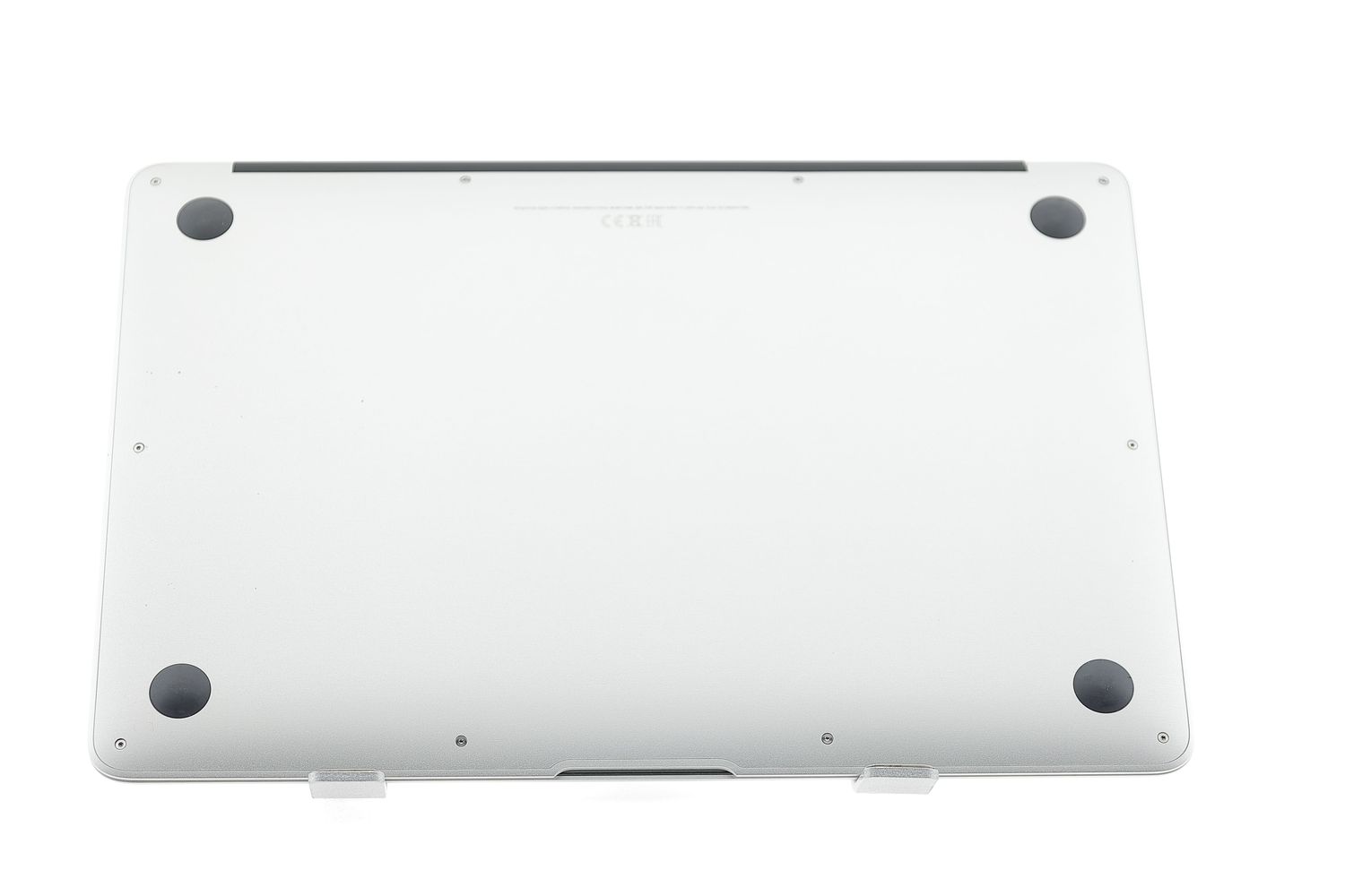 Apple MacBook Air 13″ 2017, i5 1.8 GHz, 8 GB, HD Graphics 6000 256 GB Silver - Újszerű