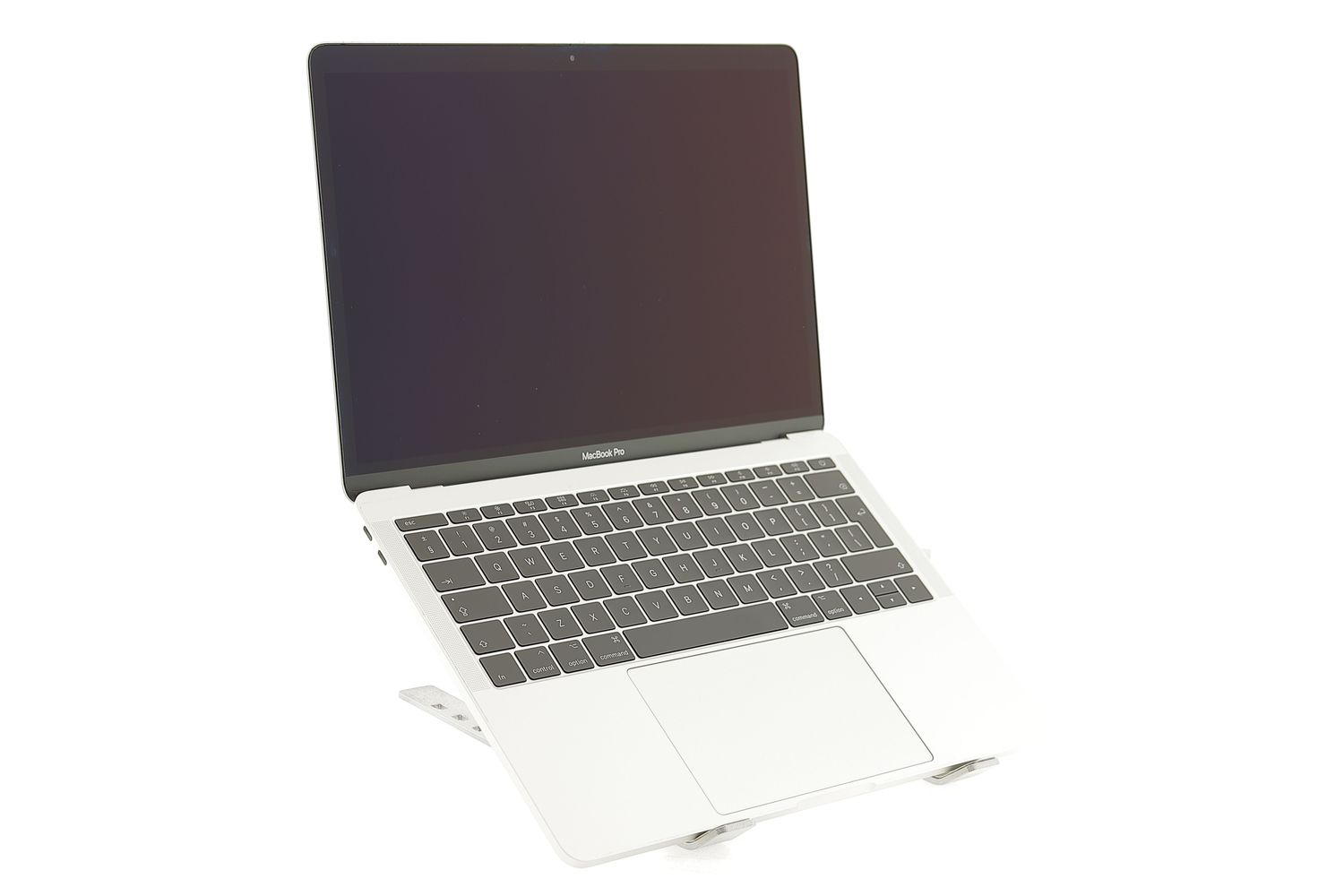 Apple MacBook Pro 13″ 2017, i5 2.3 GHz, 8 GB, Intel Iris Plus Graphics 640 128 GB Silver - Ca nou