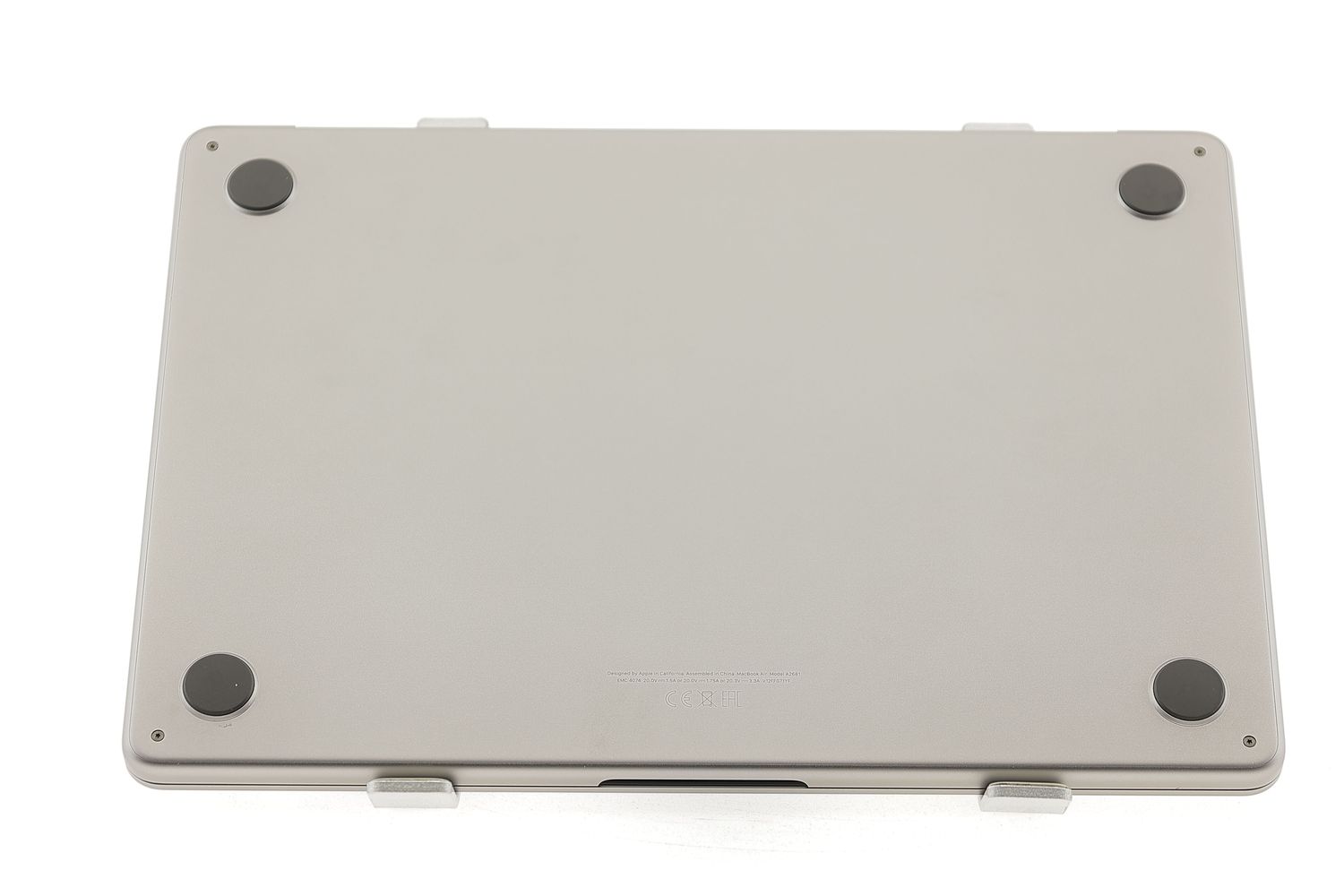 Apple MacBook Air 13″ 2022, M2 8 Cores, 8 GB, 10 core GPU 1 TB Space Gray - Като нов