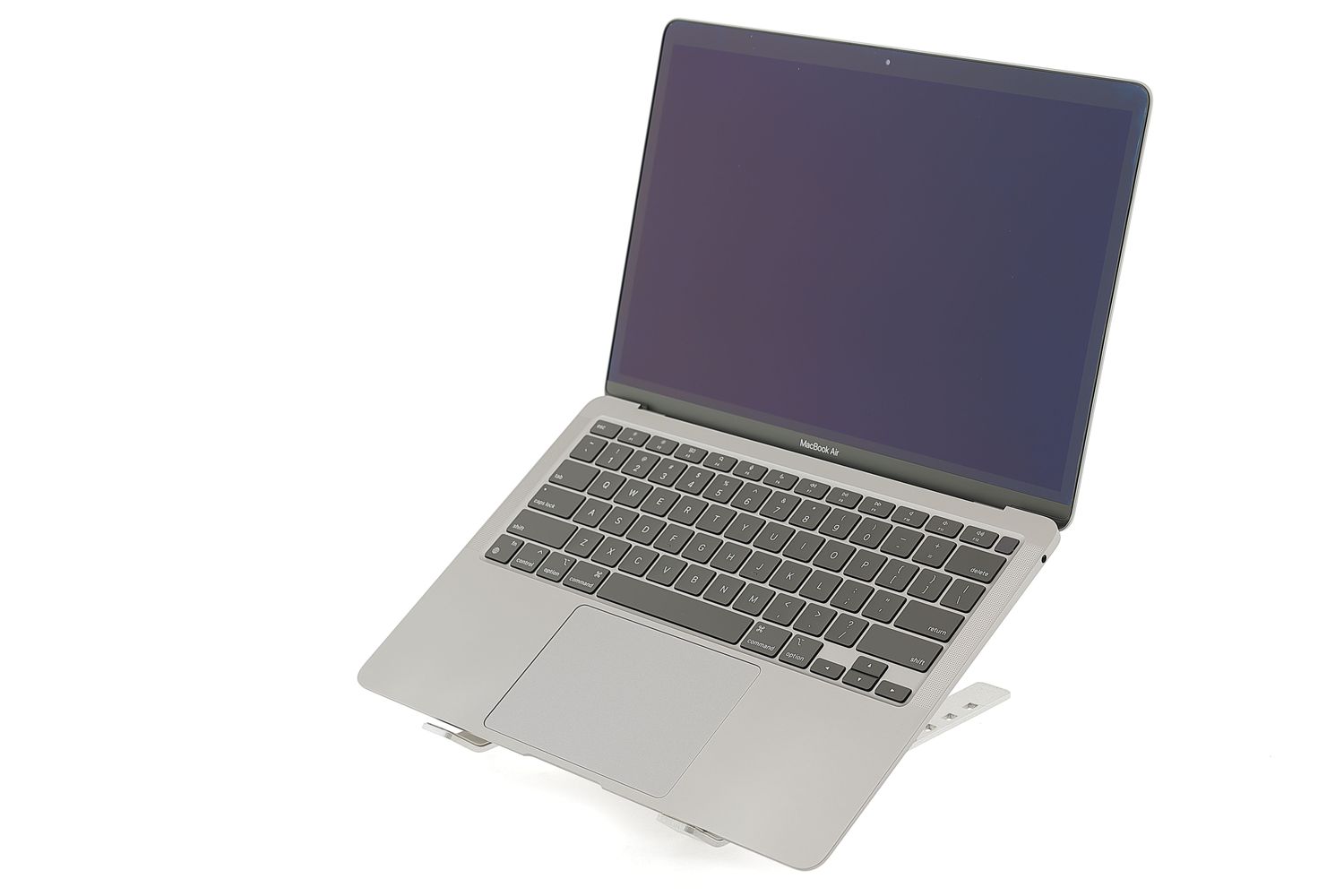 Apple MacBook Air 13″ 2020, M1 8 Cores, 8 GB, 7 core GPU 128 GB Space Gray