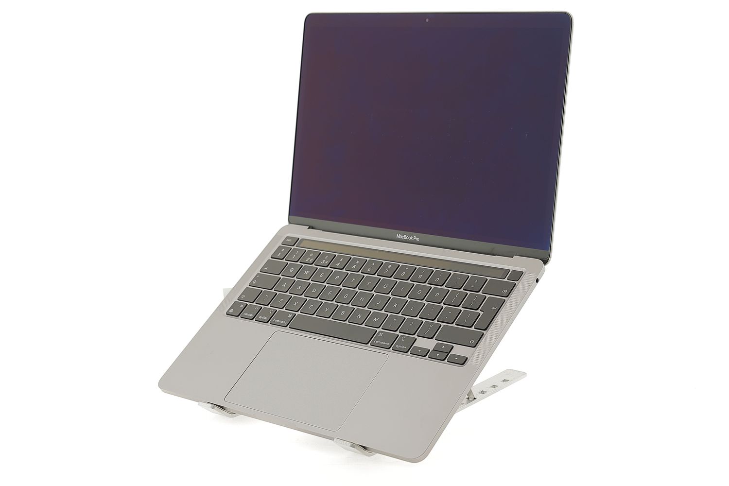 Apple MacBook Pro 13″ 2020, M1 8 Cores, 16 GB, 8 core GPU 512 GB Space Gray - Добро
