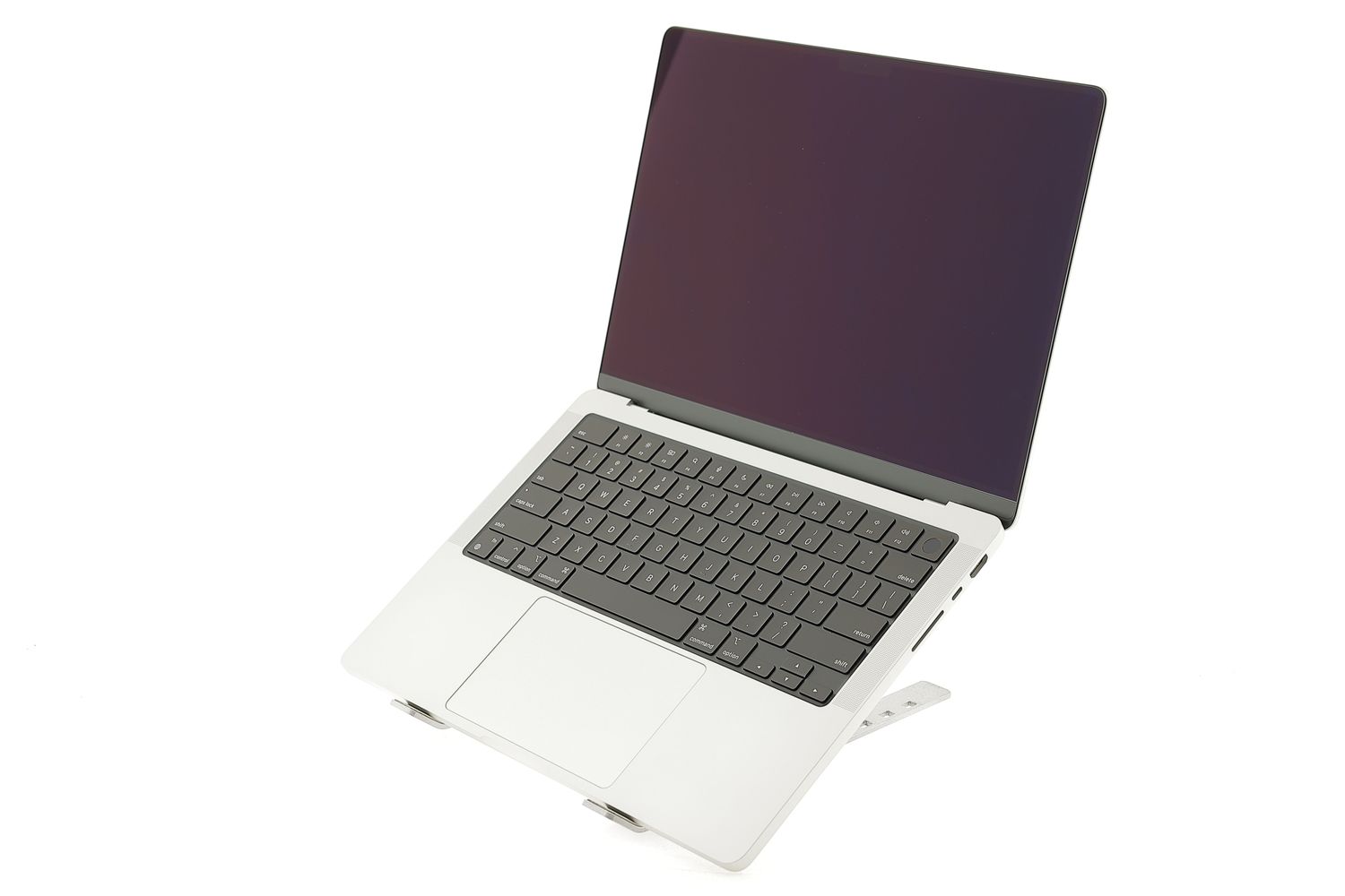 Apple MacBook Pro 14″ 2021, M1 Pro 10 Cores, 16 GB, 16 core GPU 1 TB Silver - Ca nou