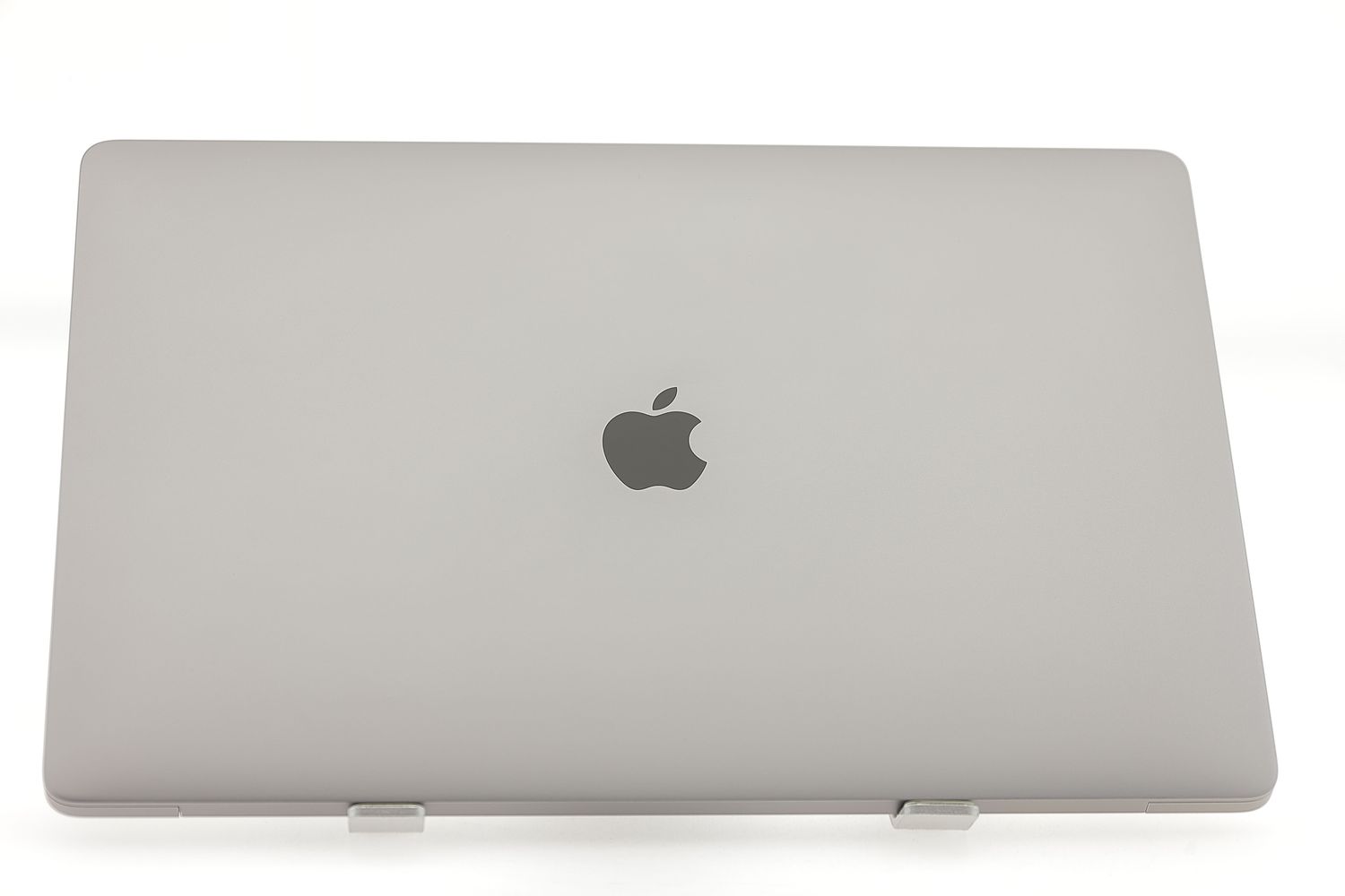 Apple MacBook Pro 16″ Touch Bar 2019, i7 2.6 GHz, 16 GB, AMD Radeon Pro 5300M 512 GB Space Gray - Excelent
