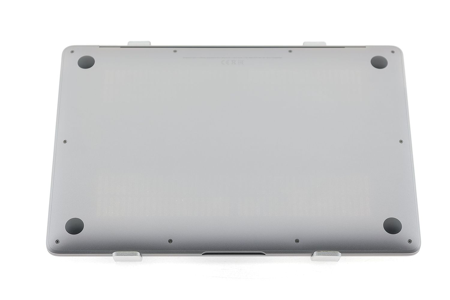 Apple MacBook Air 13″ 2020, i3 1.1 GHz, 8 GB, Intel Iris Plus 256 GB Space Gray - Kiváló